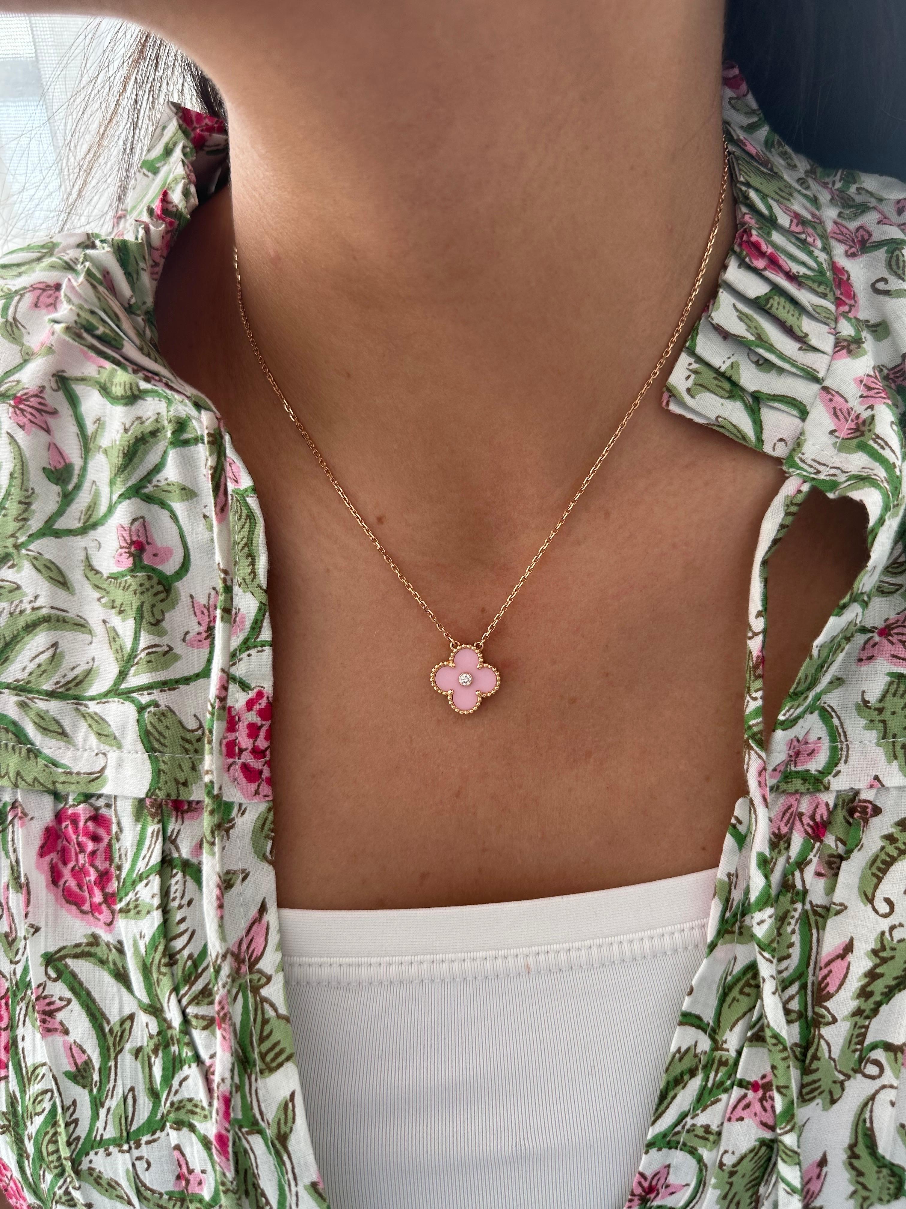 Women's VCA - Pink Porcelaine & Diamond 2015 Limited Edition Holiday Alhambra Pendant