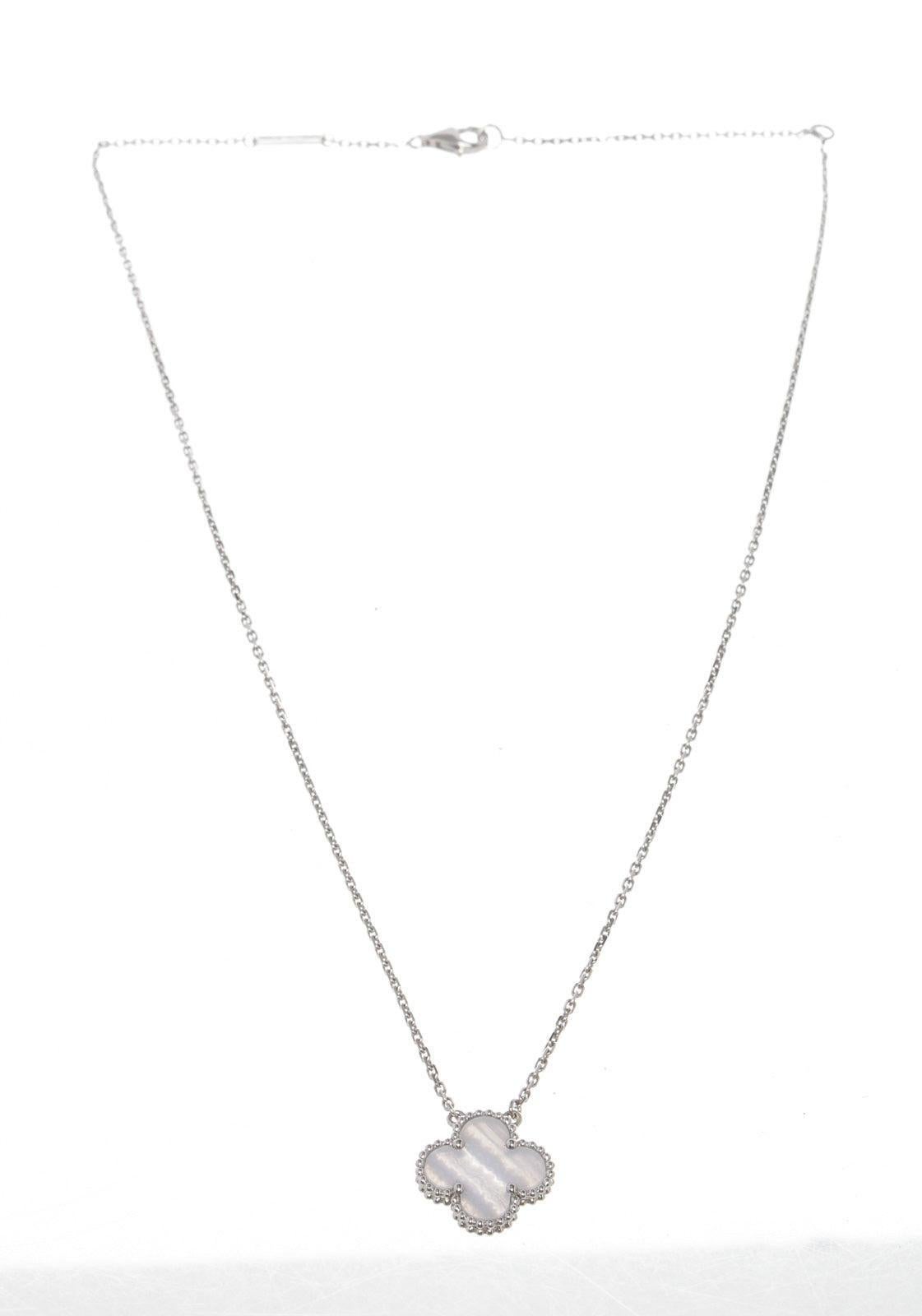 vca necklace silver