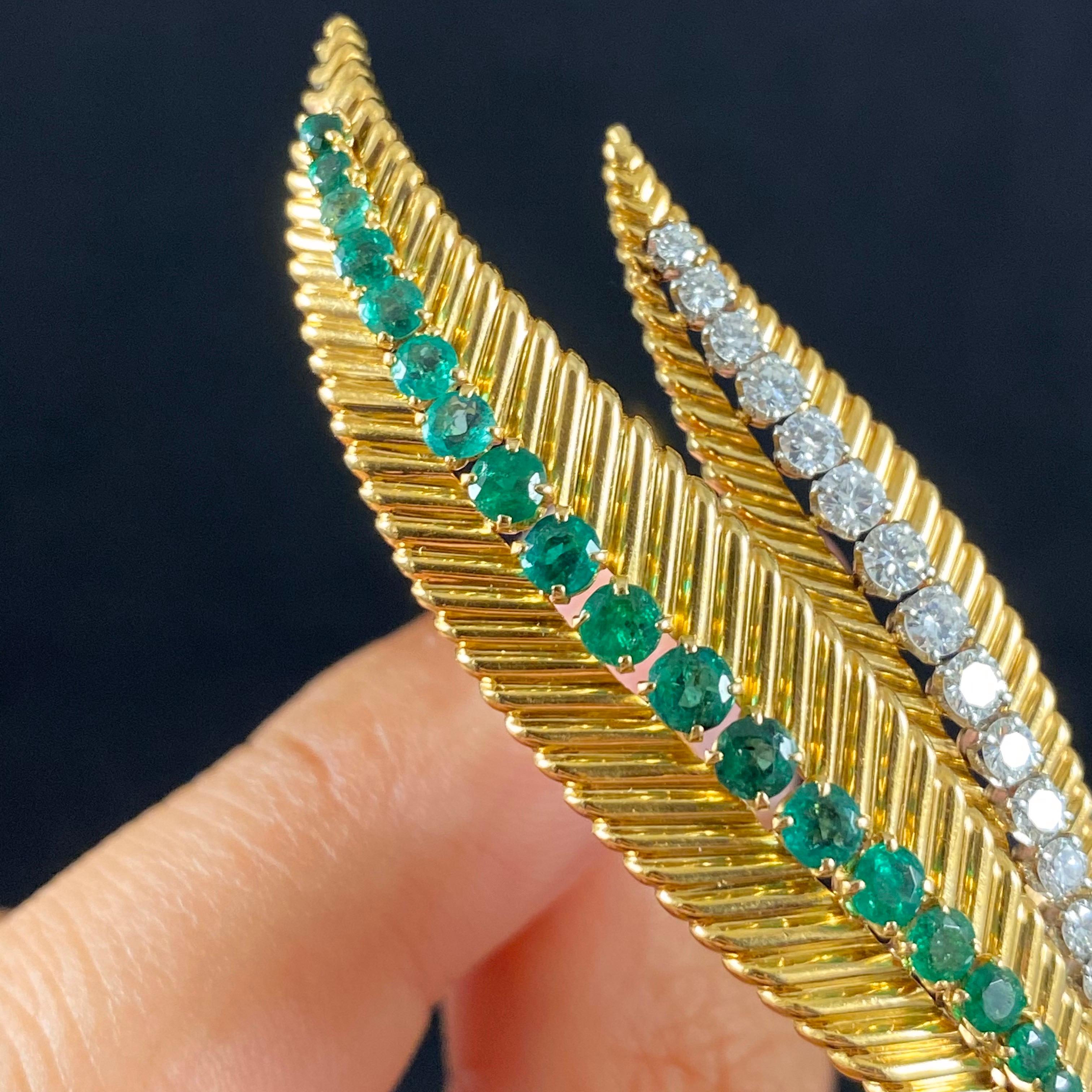 VCA Van Cleef & Arpels Diamond Emerald Leaf Brooch Pin Yellow Gold 1960s-1970s 2