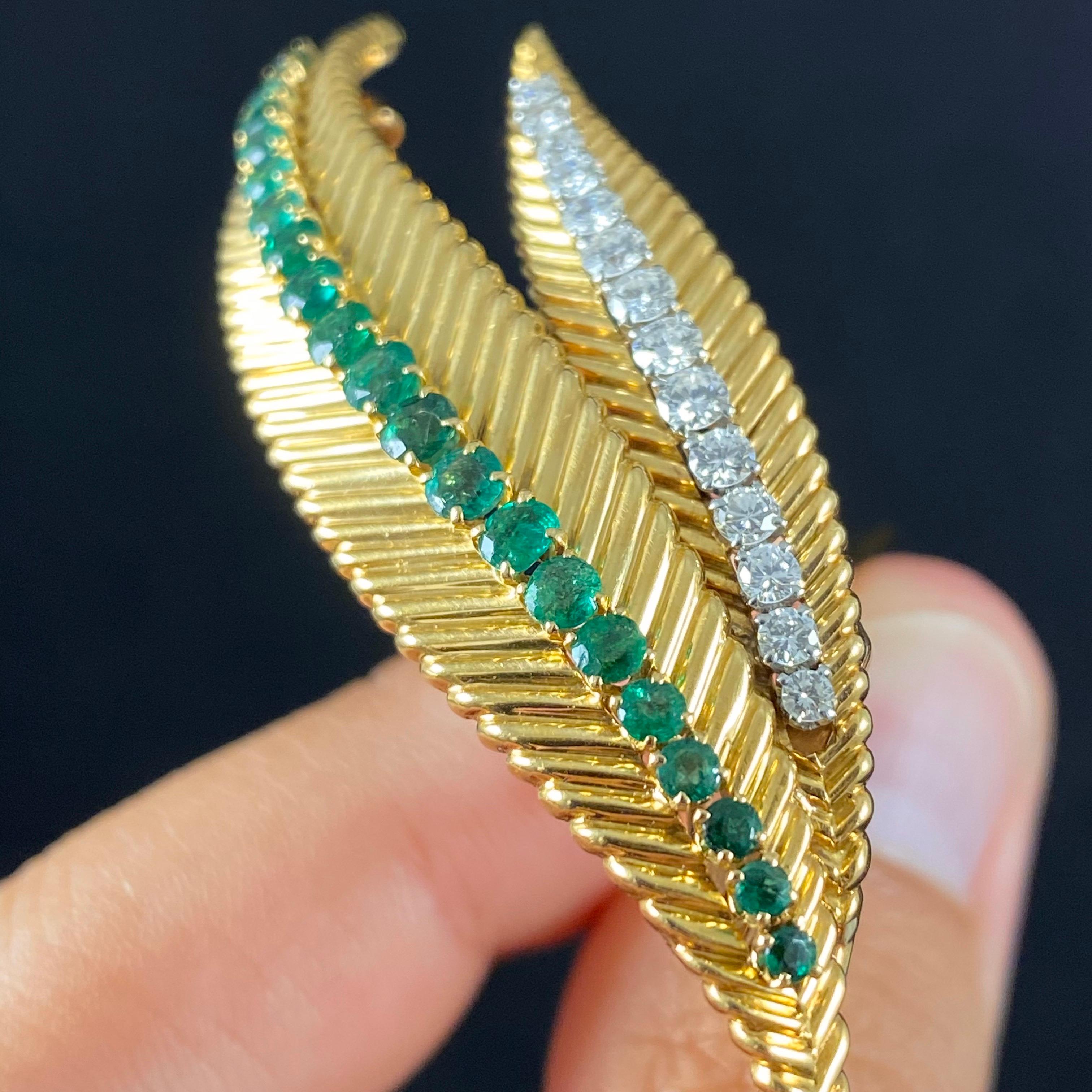 VCA Van Cleef & Arpels Diamond Emerald Leaf Brooch Pin Yellow Gold 1960s-1970s 5