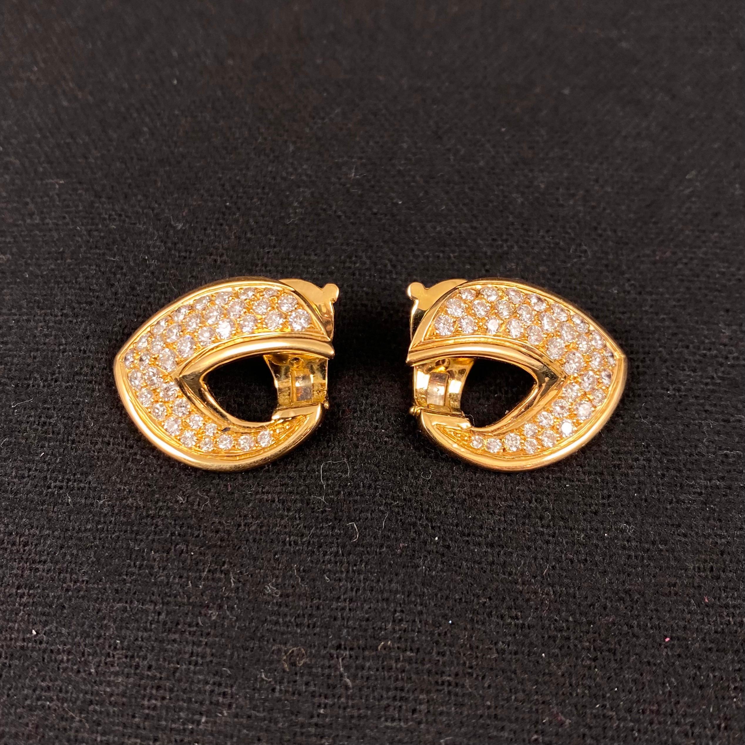 VCA Van Cleef & Arpels Vintage Diamond Leaf Earrings Yellow Gold, French, 1970s For Sale 3
