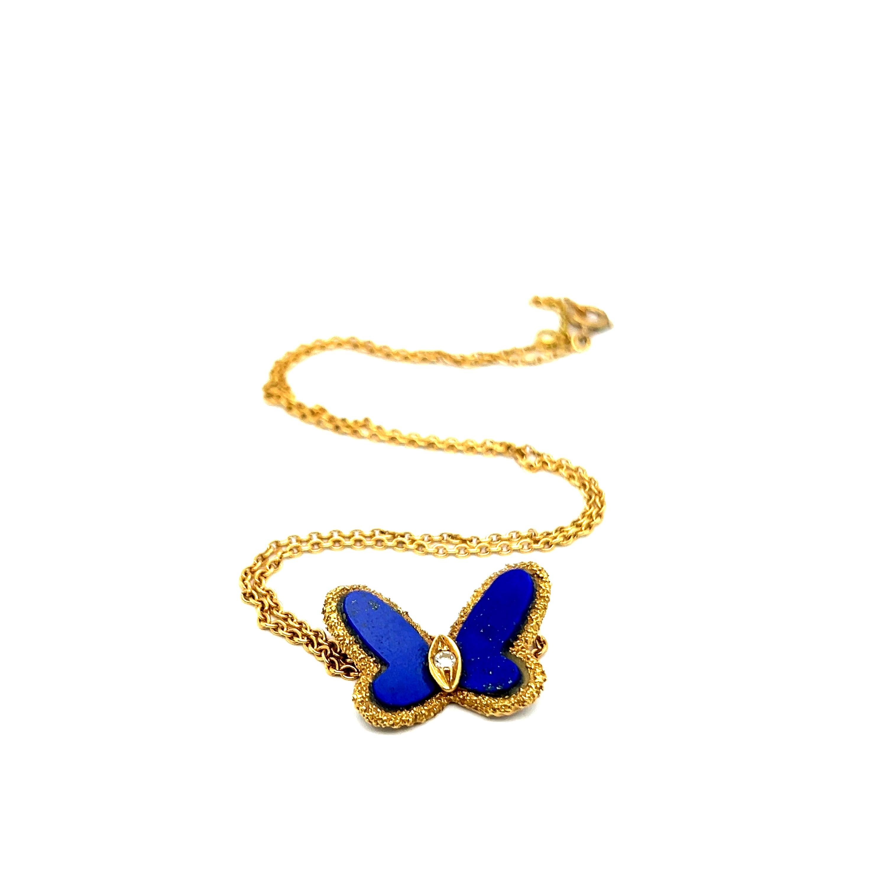 Unearth a masterpiece - Van Cleef & Arpels  Lapis Lazuli and Diamond Alhambra Butterfly Pendant Necklace. 

Crafted in 18-karat yellow gold, it boasts a captivating butterfly design adorned with radiant lapis lazuli. Combining Van Cleef & Arpels'