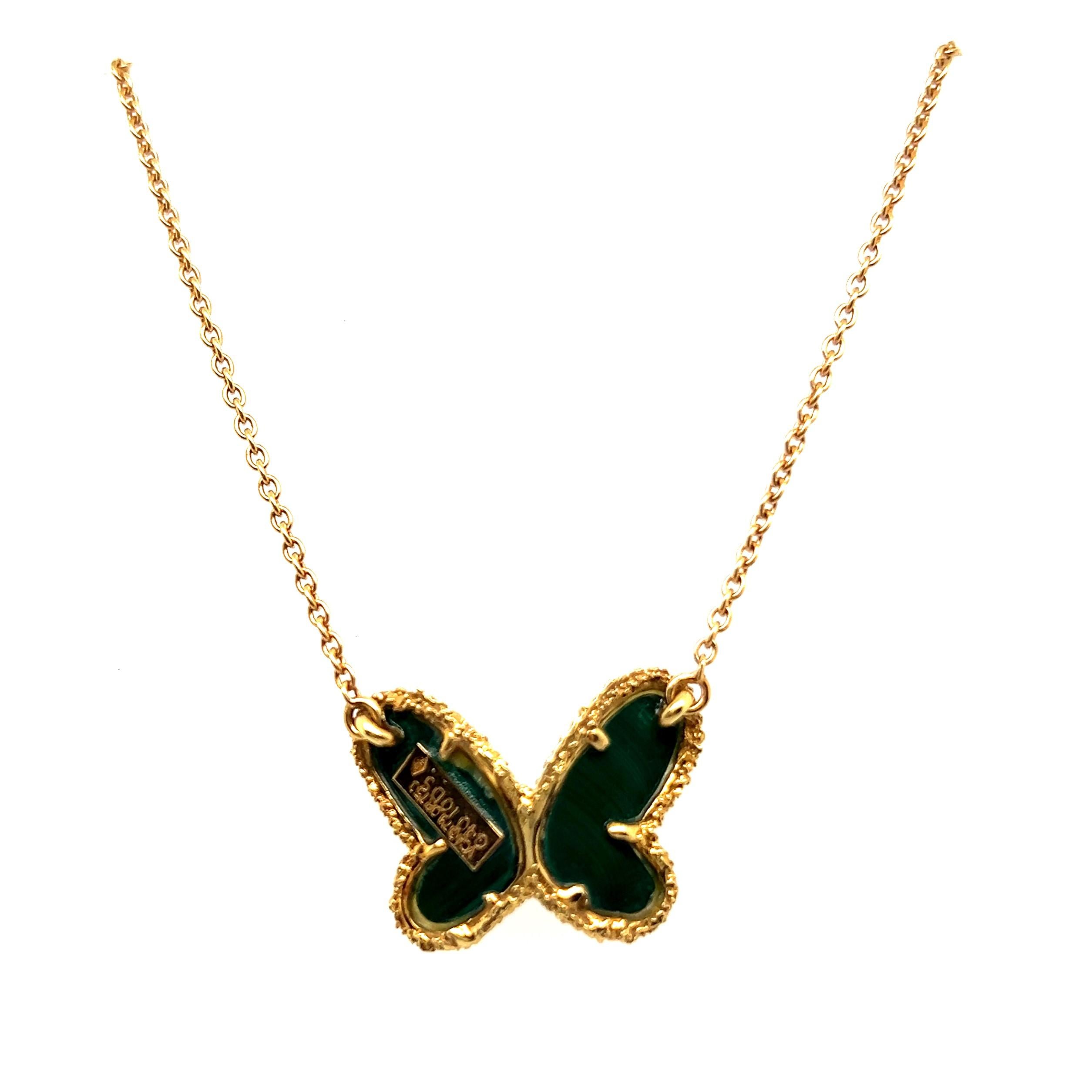 VCA Vintage Alhambra Pendant Necklace with Malachite & Diamonds in 18 Karat Gold For Sale 6