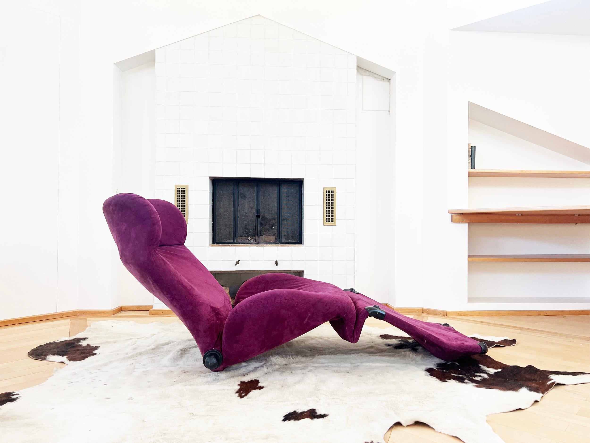 V.Cool Purple Suede Cassina 111 Wink Chaise Lounge by Toshiyuki Kita Japan Italy For Sale 1
