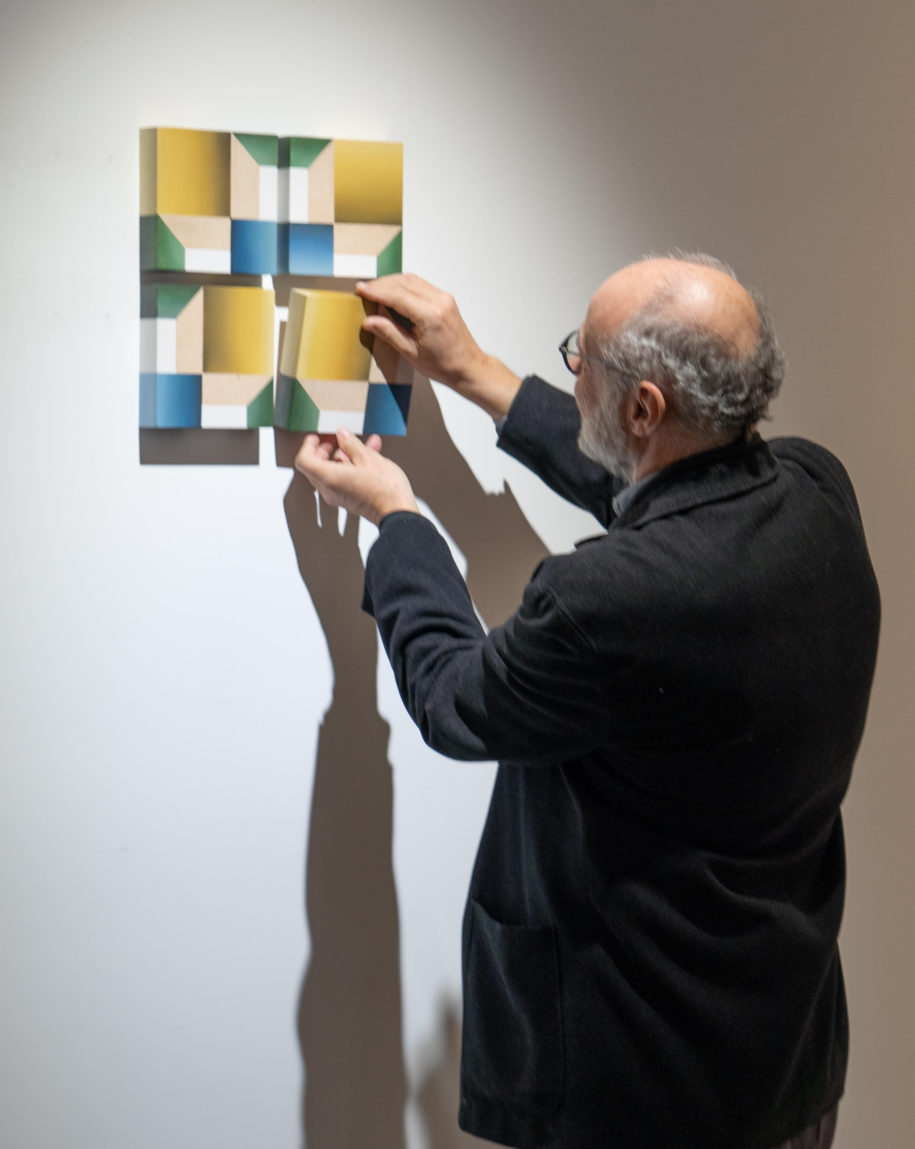 Geometric-Kaleidoscopic 1 - 21e siècle, peinture à l'huile, abstraction géométrique - Géométrique abstrait Painting par Víctor Pérez-Porro