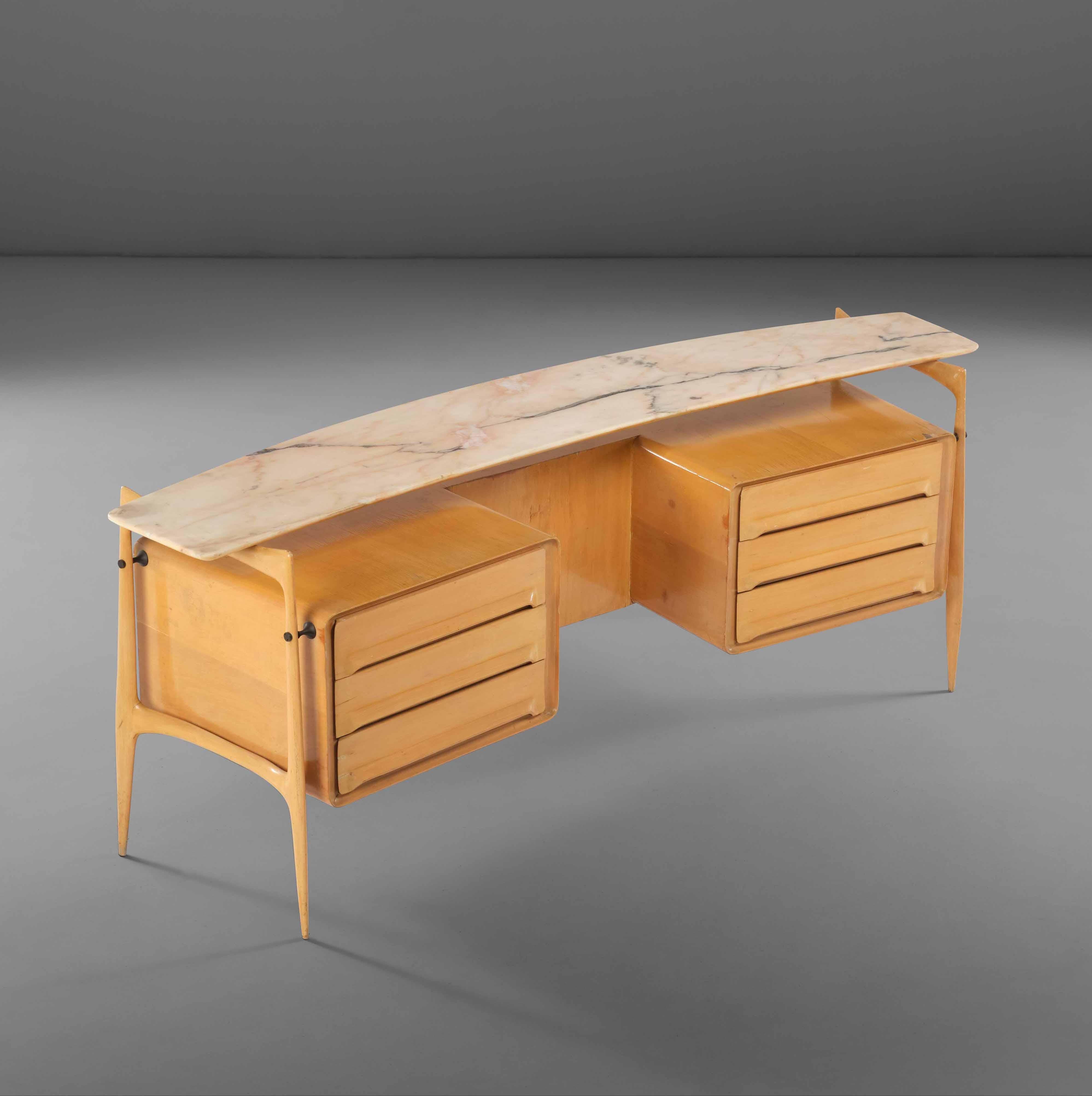 V. Dassi Drawers Maple Wood and Curved Marble Mid-Century Modern, Italy, 1950s In Good Condition For Sale In Lucca, IT