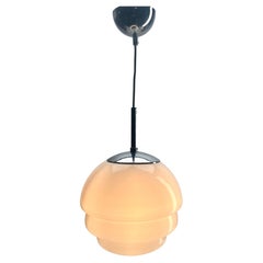 Lampe suspendue VDE Allemagne avec un abat-jour opalin et des fixations chromées, années 1950