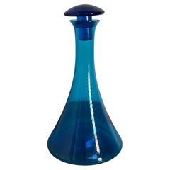 Carafe en verre bleu italien VeArt avec motif en spirale et bouchon