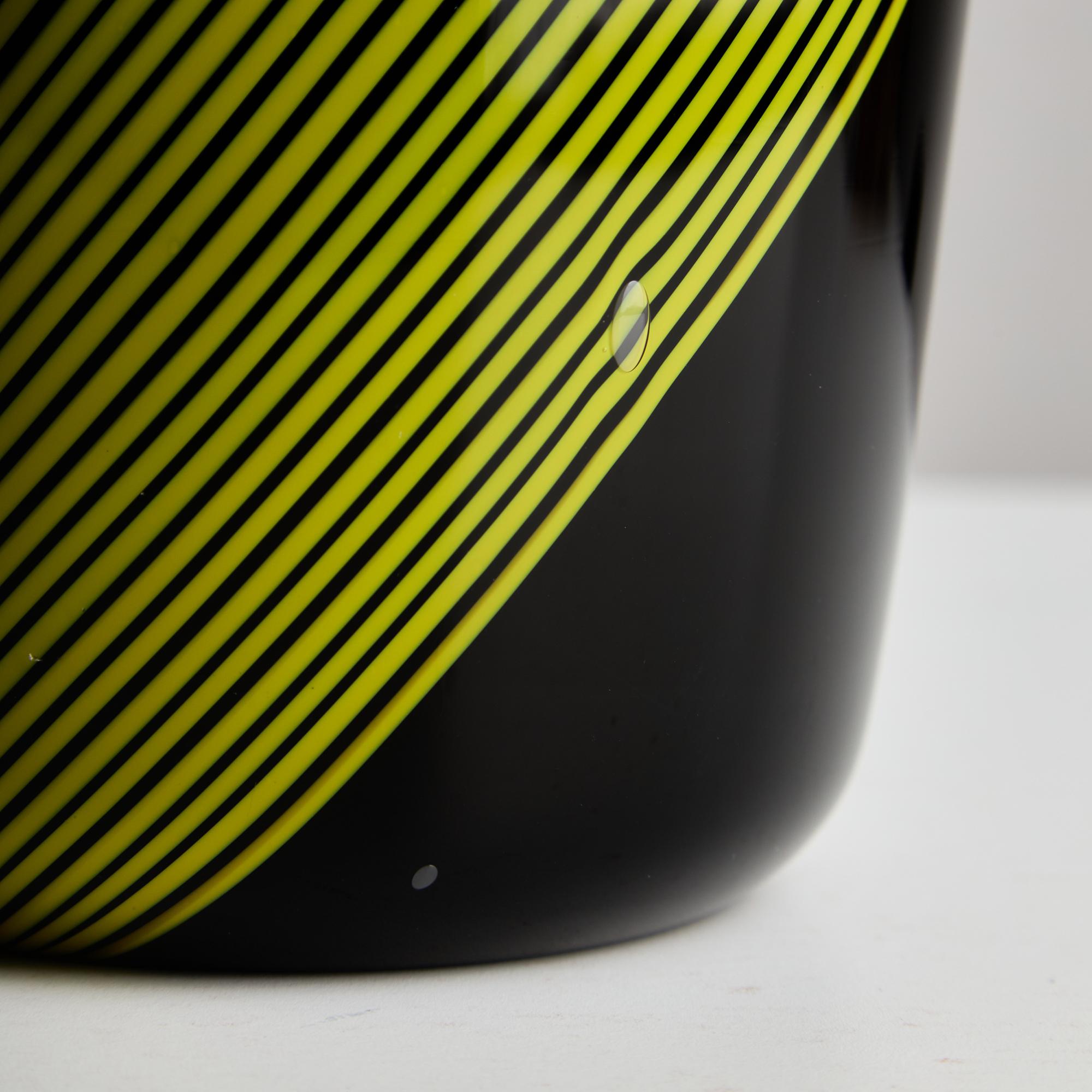Vetro di Murano Vaso in vetro di Murano VeArt, 1984 in vendita