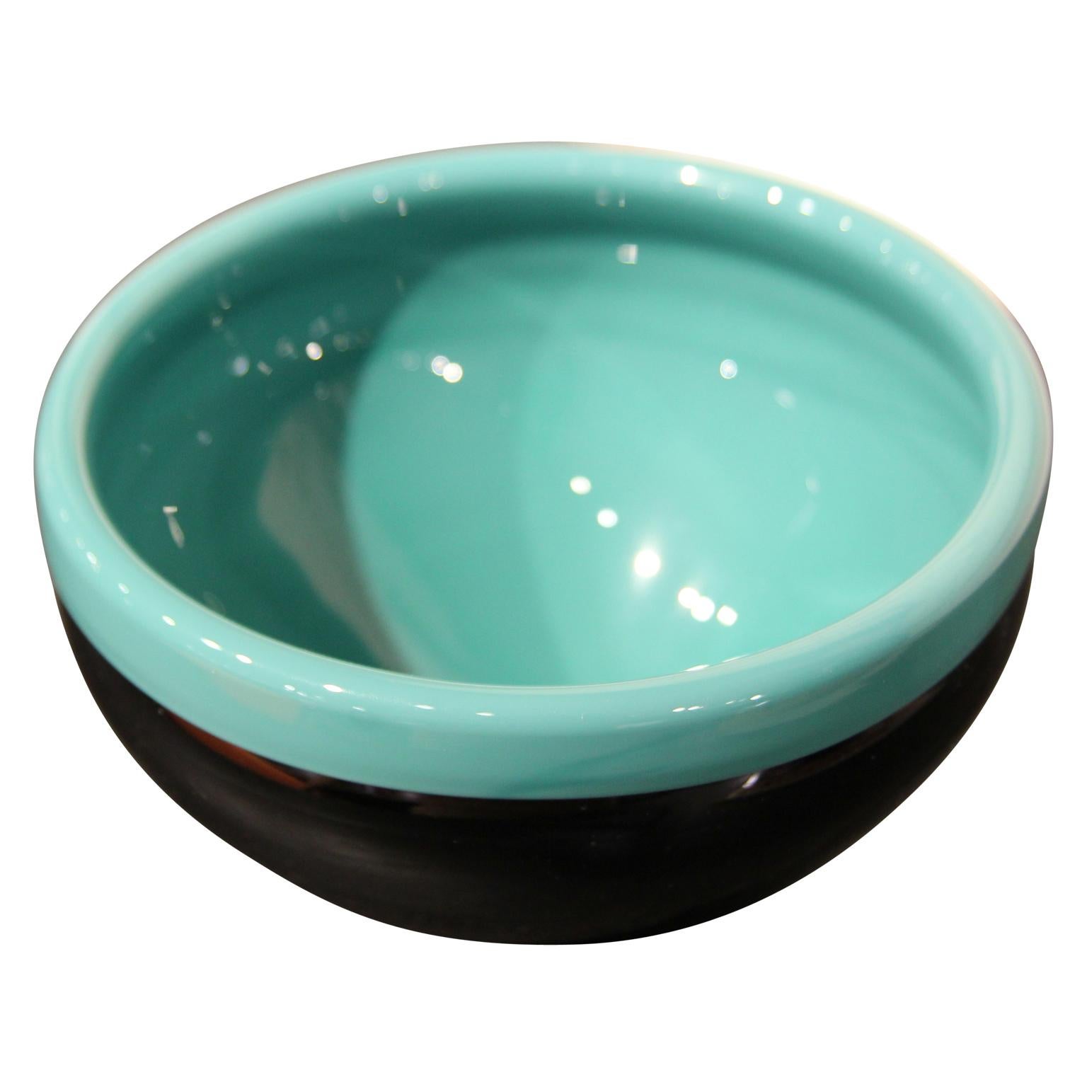 VeArt Murano glass bowl with a black bottom and a turquoise rim. It has a sticker identifying it as VeArt piece.