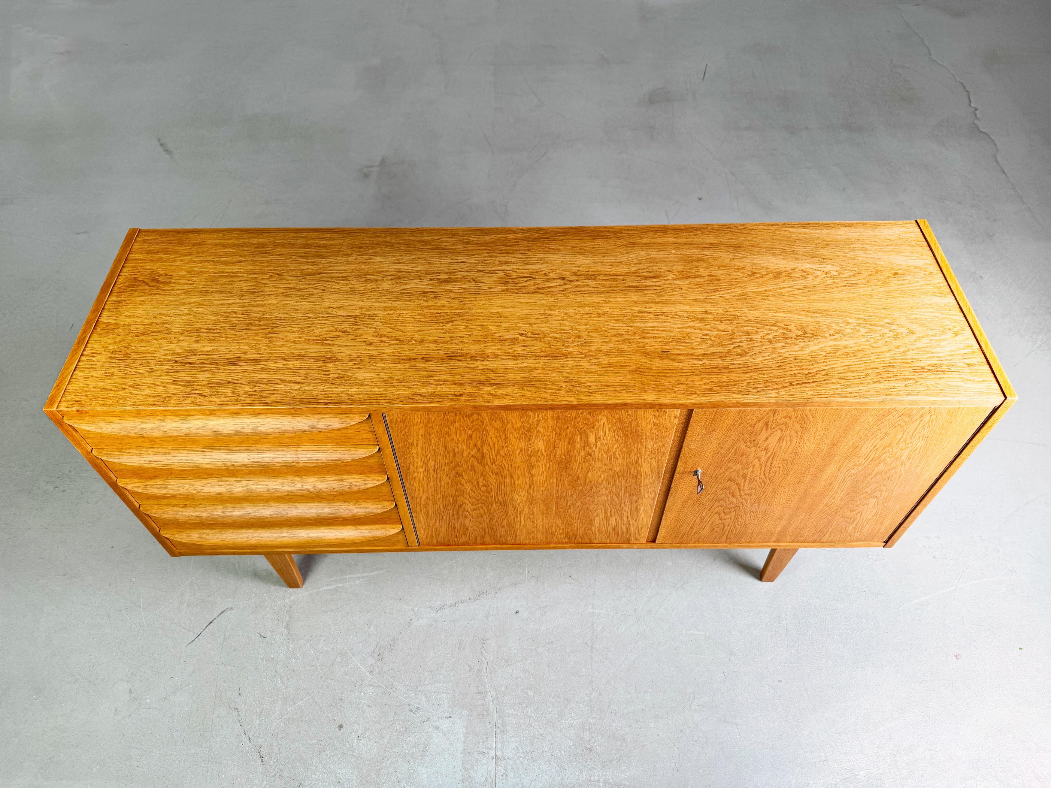 Mid-20th Century VEB DW Hellerau Sideboard 602 Midcentury Franz Ehrlich Eiche For Sale