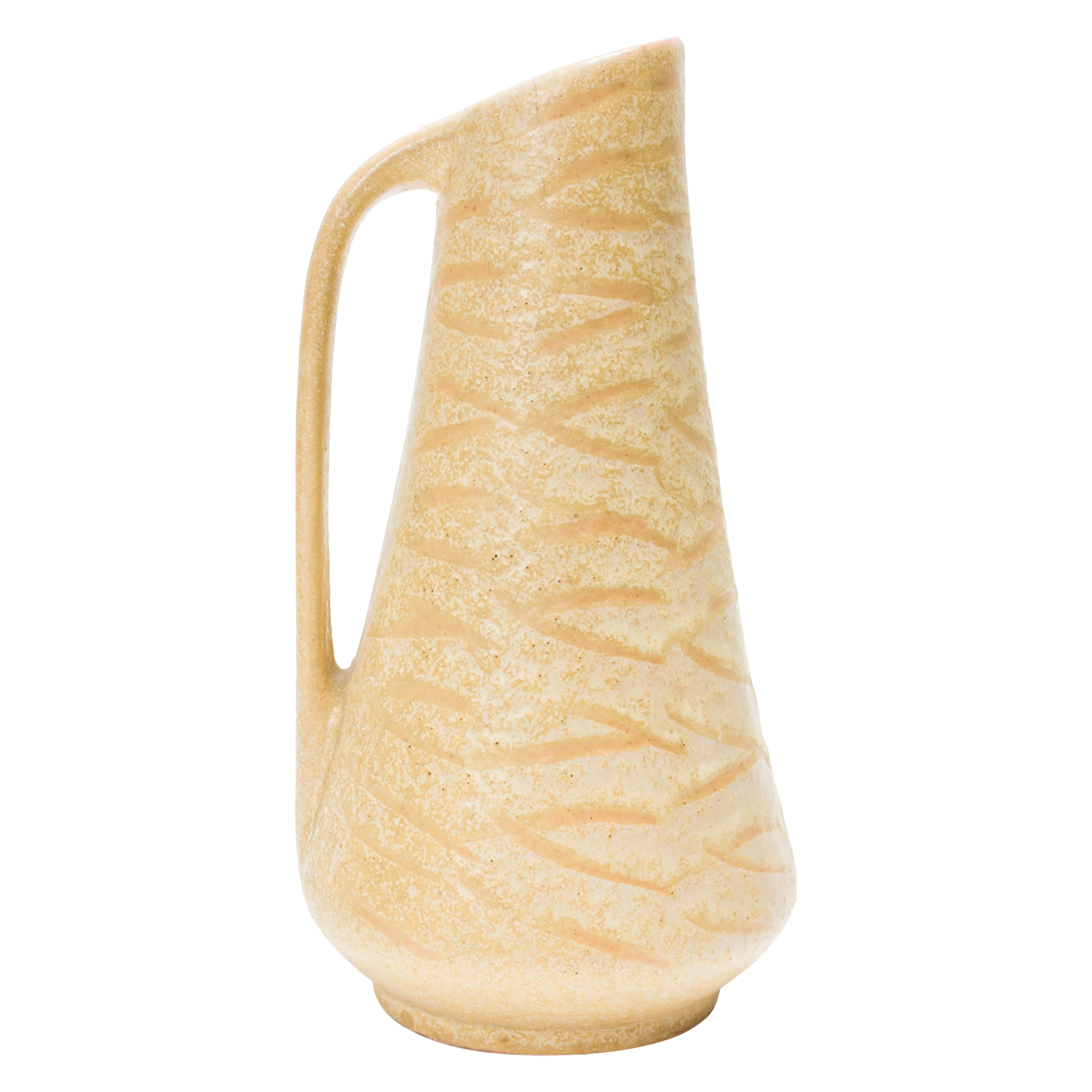 VEB Gräfenroda West German Mid-Century
Gera
Pattern Glazed Ceramic Pitcher