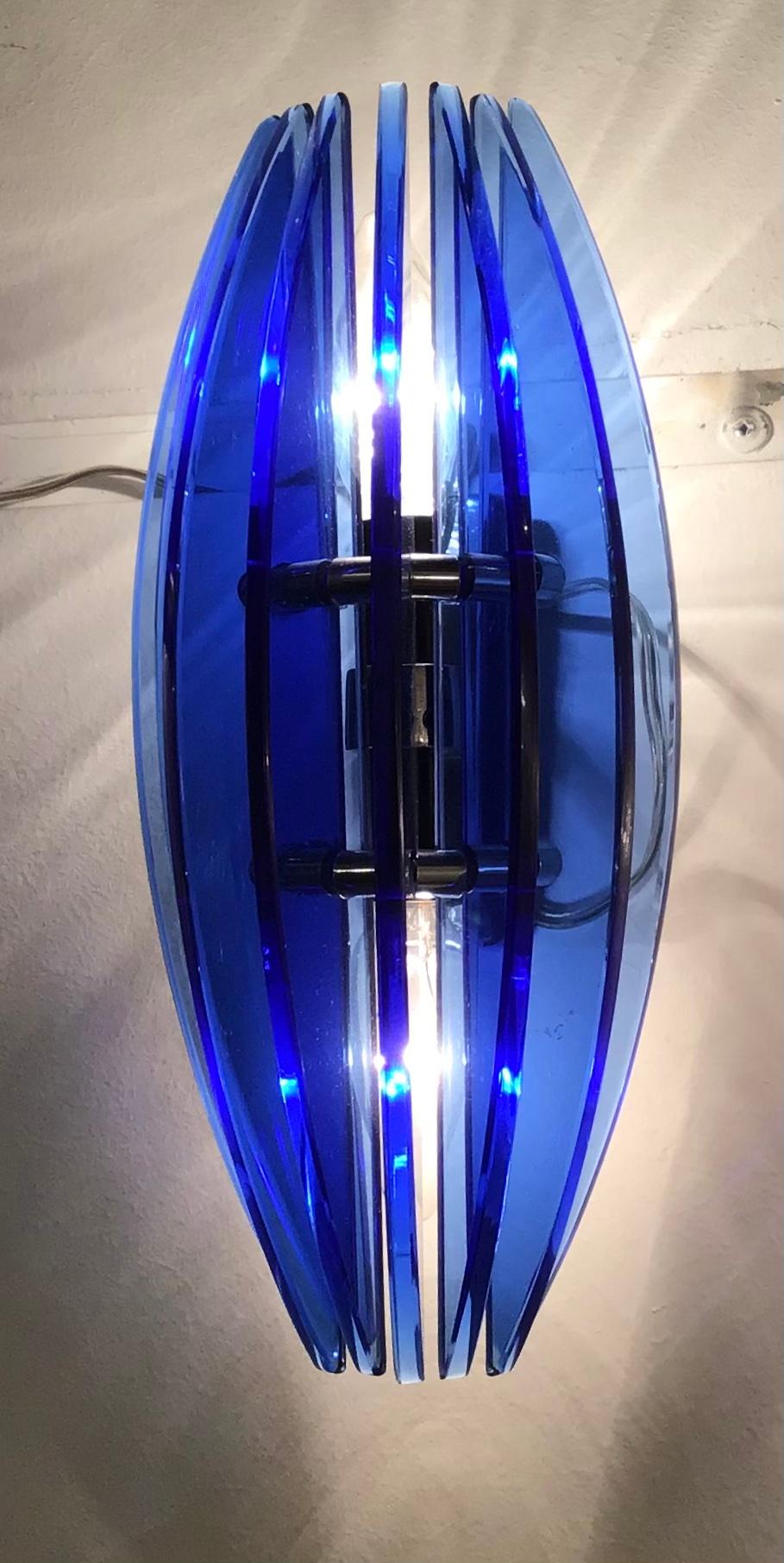 Italiano Veca Blu Applique in vetro metallo cromato, 1955, Italia in vendita
