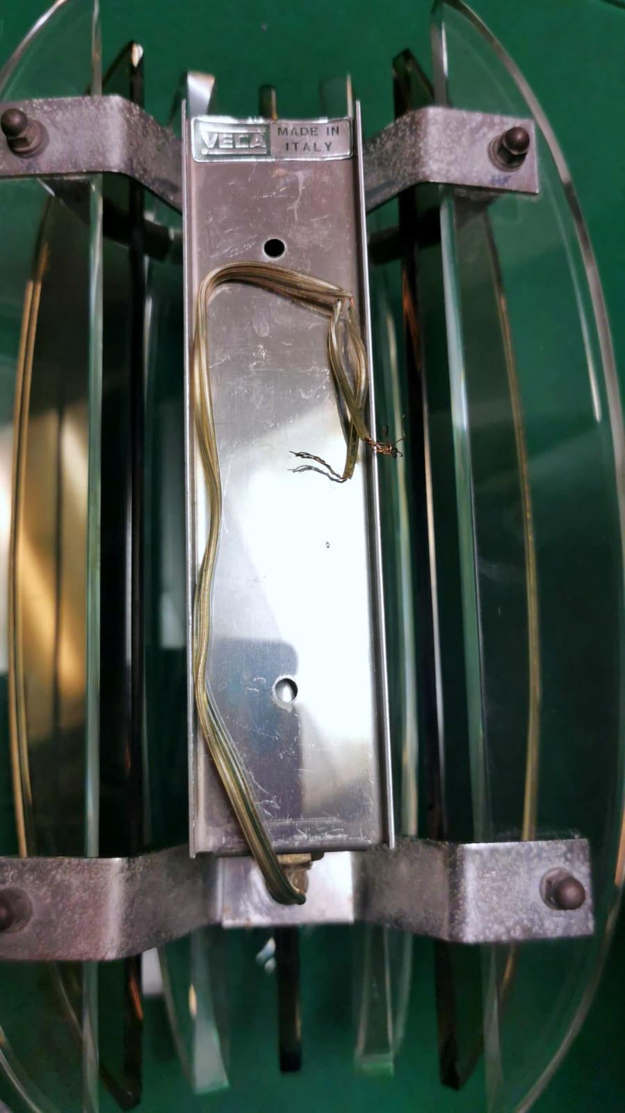 Veca per Fontana Arte Coppia di appliques italiane in acciaio e 7 cristalli 7