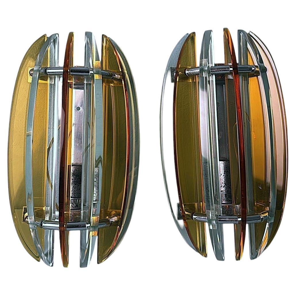 Paire d'appliques murales italiennes Veca pour Fontana Arte en acier et cristal en vente
