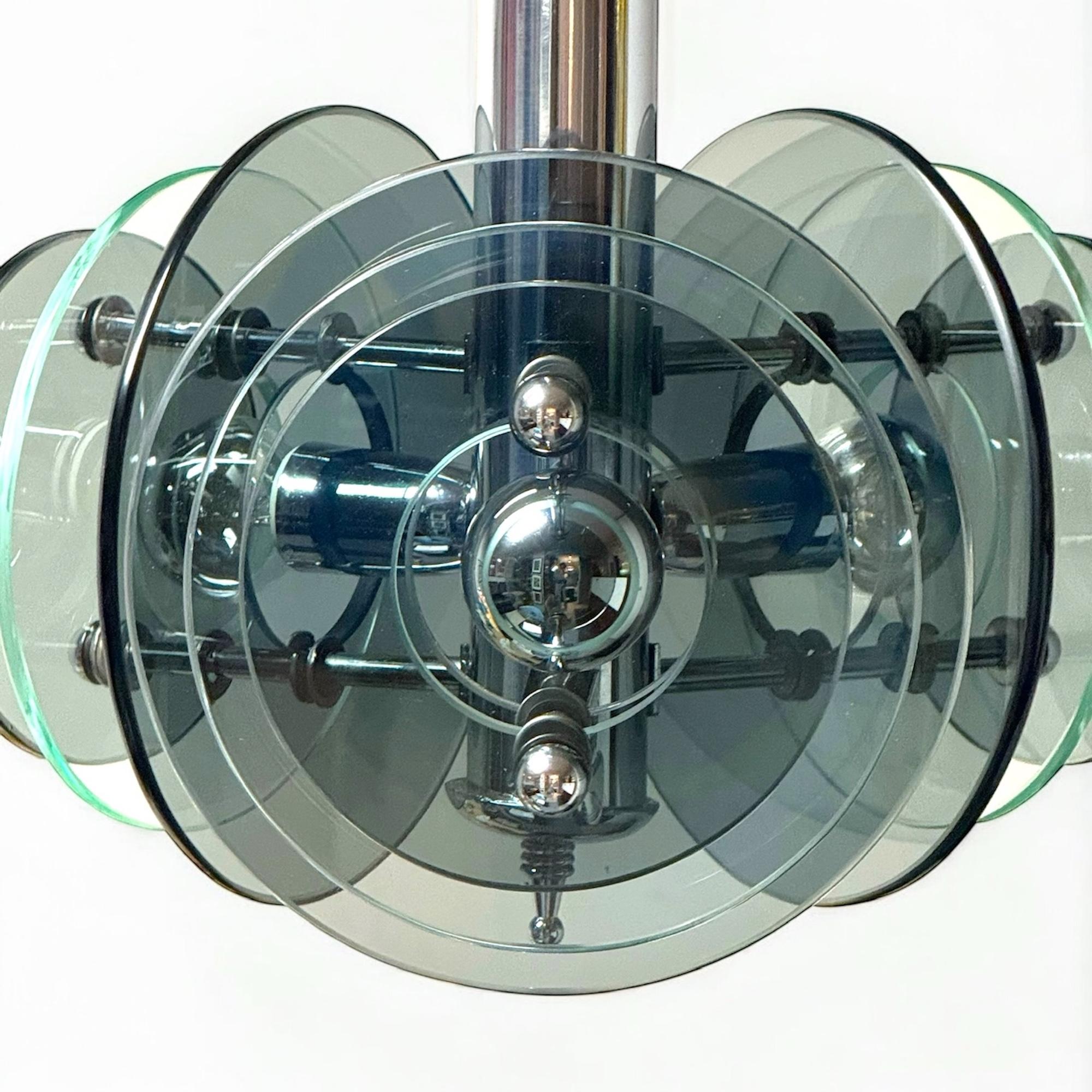 Lampada a sospensione Veca anni '70 - Design Space AGE in metallo cromato e vetro fumé in vendita 2