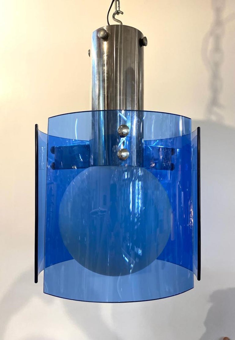 Veca Italian 1970s Chrome and Blue Glass Panel Pendant Light For Sale at 1stDibs