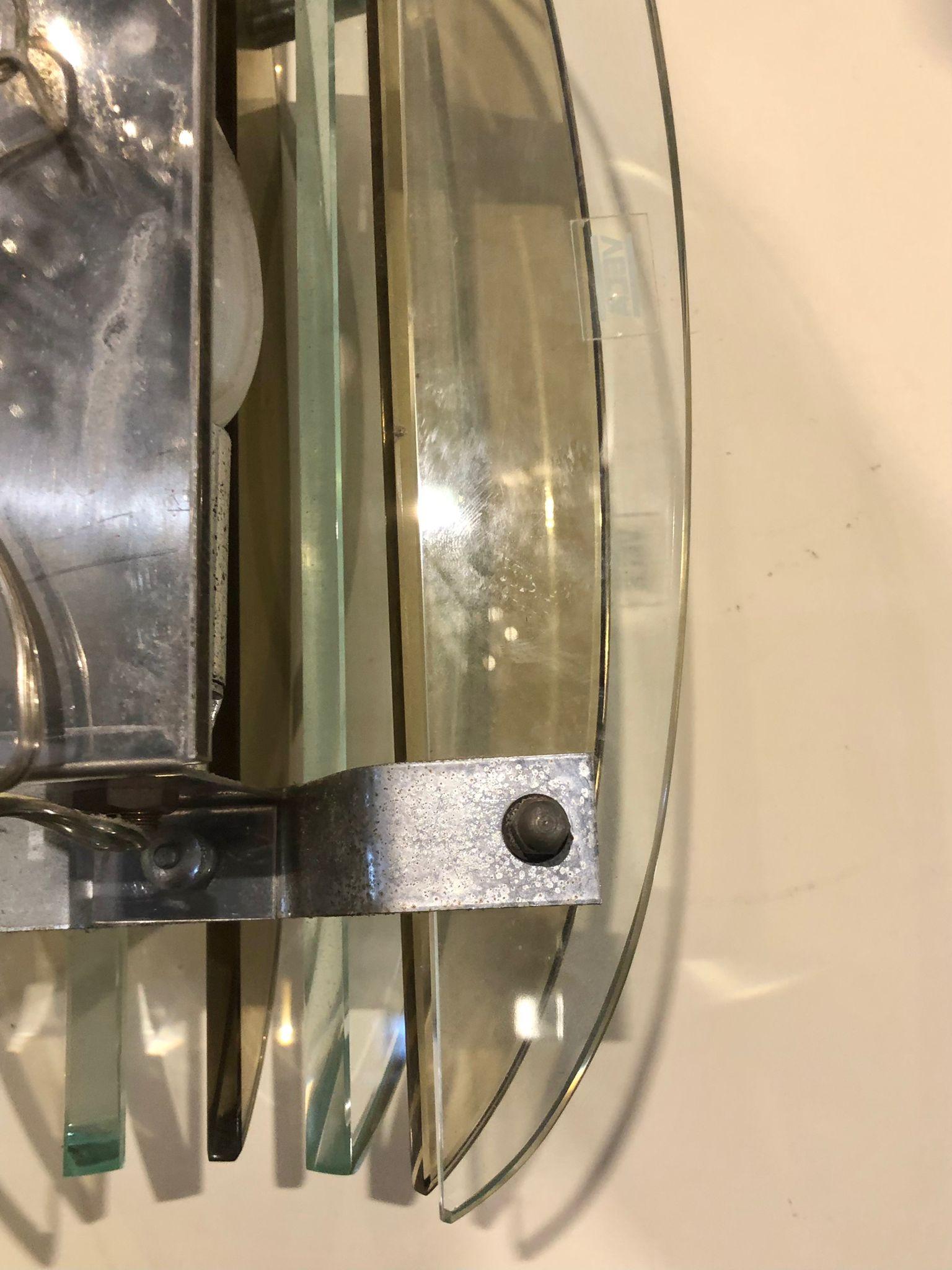 Veca Mid-Century Modern Pair of Italian Glass and Metal Wall Sconces For Sale 4