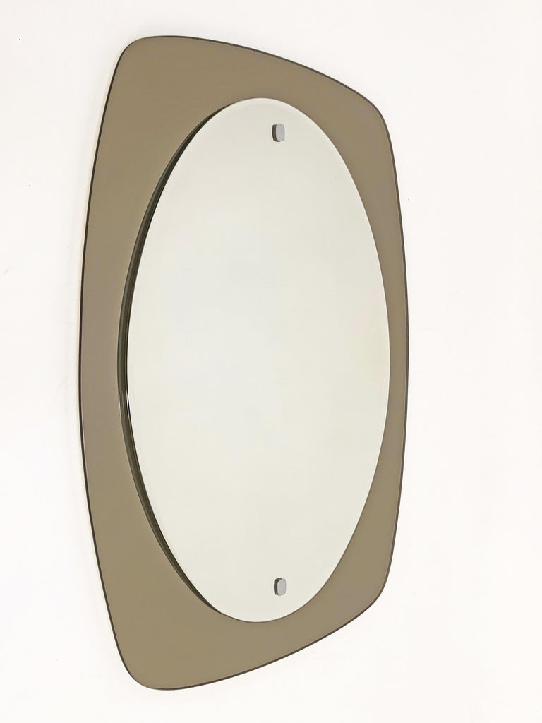 Veca Midcentury Italian Oval Wall Mirror with Bronzed Glass Frame, 1970s In Good Condition For Sale In Roma, IT