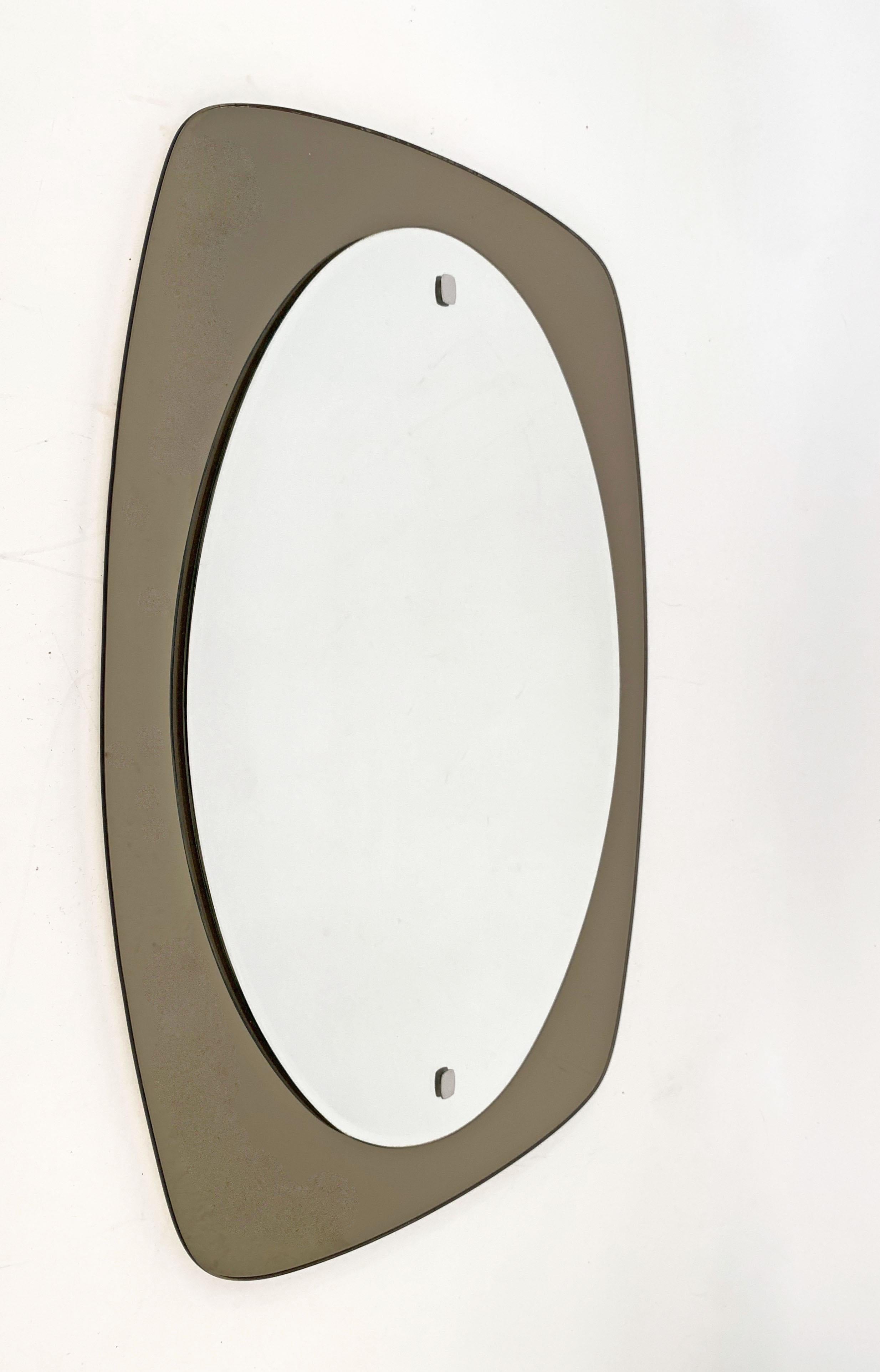 Veca Midcentury Italian Oval Wall Mirror with Bronzed Glass Frame, 1970s In Good Condition In Roma, IT