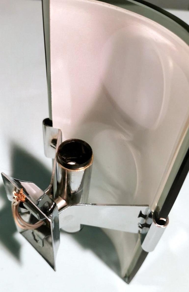 Coppia di applique in stile Veca con doppia lastra di vetro in due colori 8