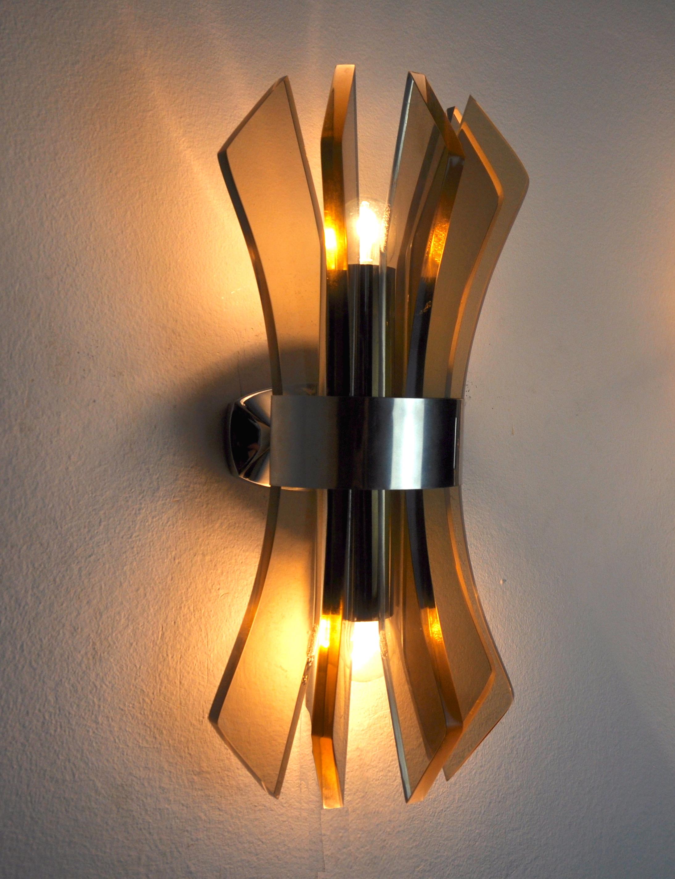 Late 20th Century Veca Wall Lamp in Bakelite Italy 1970 For Sale