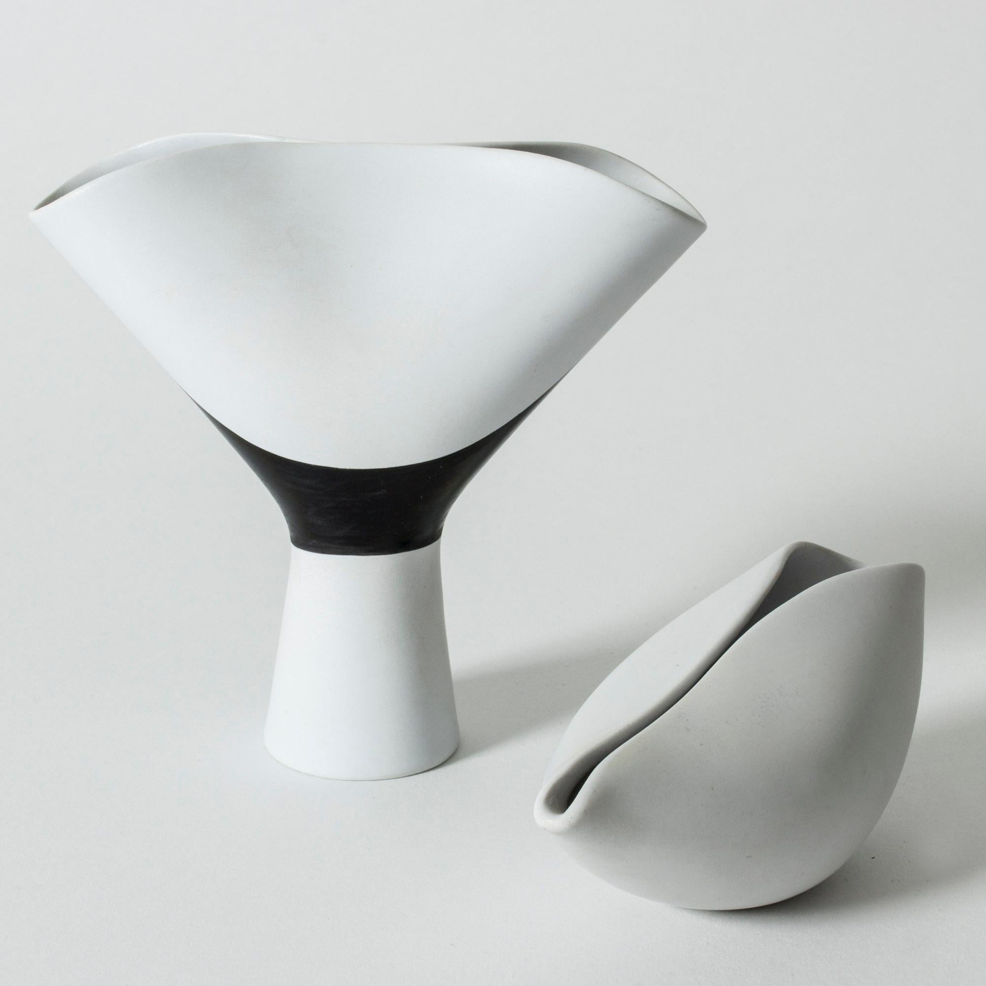 “Veckla” Vase by Stig Lindberg For Sale 1