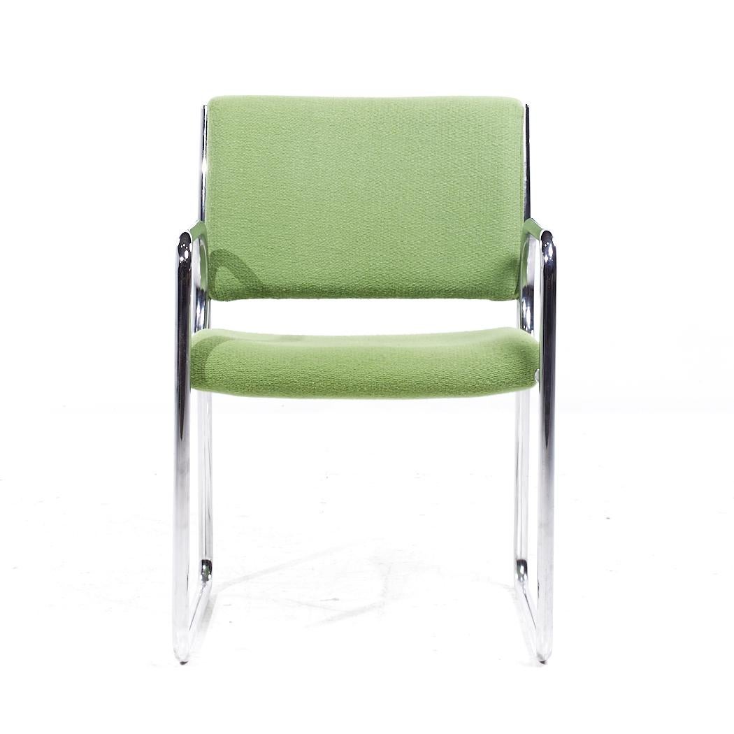 Vecta Group Dallas Mid Century Green and Chrome Chairs - Set of 8 In Good Condition For Sale In Countryside, IL