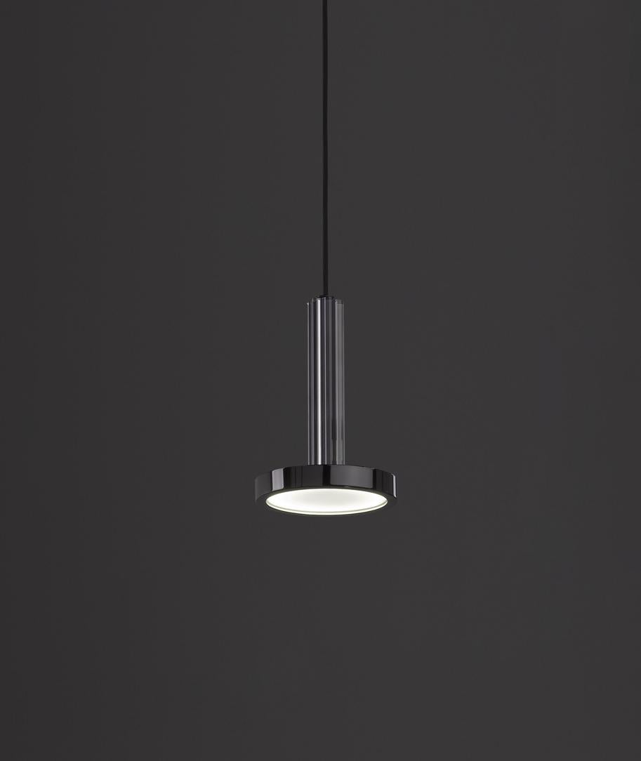 Lampada a sospensione Vector 10 di Euroluce Lampadari
Dimensioni: Ø 11 x H. 17 cm.
Materiali: Metallo e vetro.

Disponibile in diversi colori. I prezzi possono variare. Tutte le nostre lampade possono essere cablate a seconda del Paese. Se viene