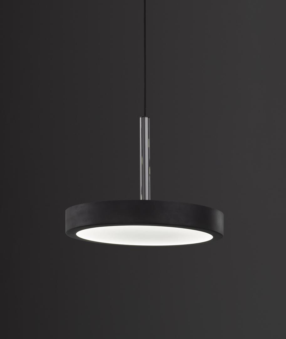Lampada a sospensione Vector 30 di Euroluce Lampadari
Dimensioni: Ø 30 x H. 25 cm.
Materiali: Metallo e vetro.

Disponibile in diversi colori. I prezzi possono variare. Tutte le nostre lampade possono essere cablate a seconda del Paese. Se viene