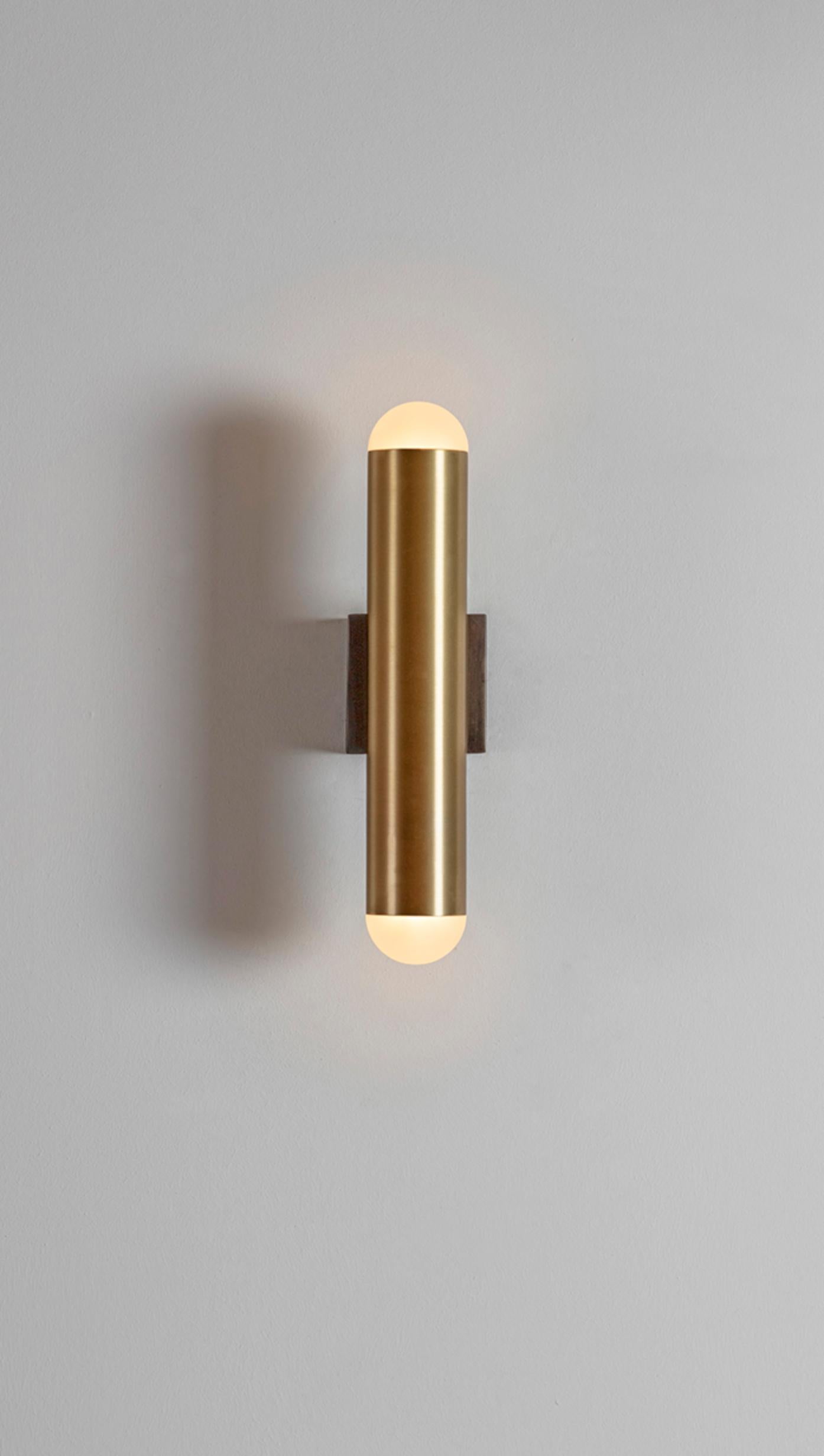 Powder-Coated Vector Wall Lamp by Square in Circle For Sale