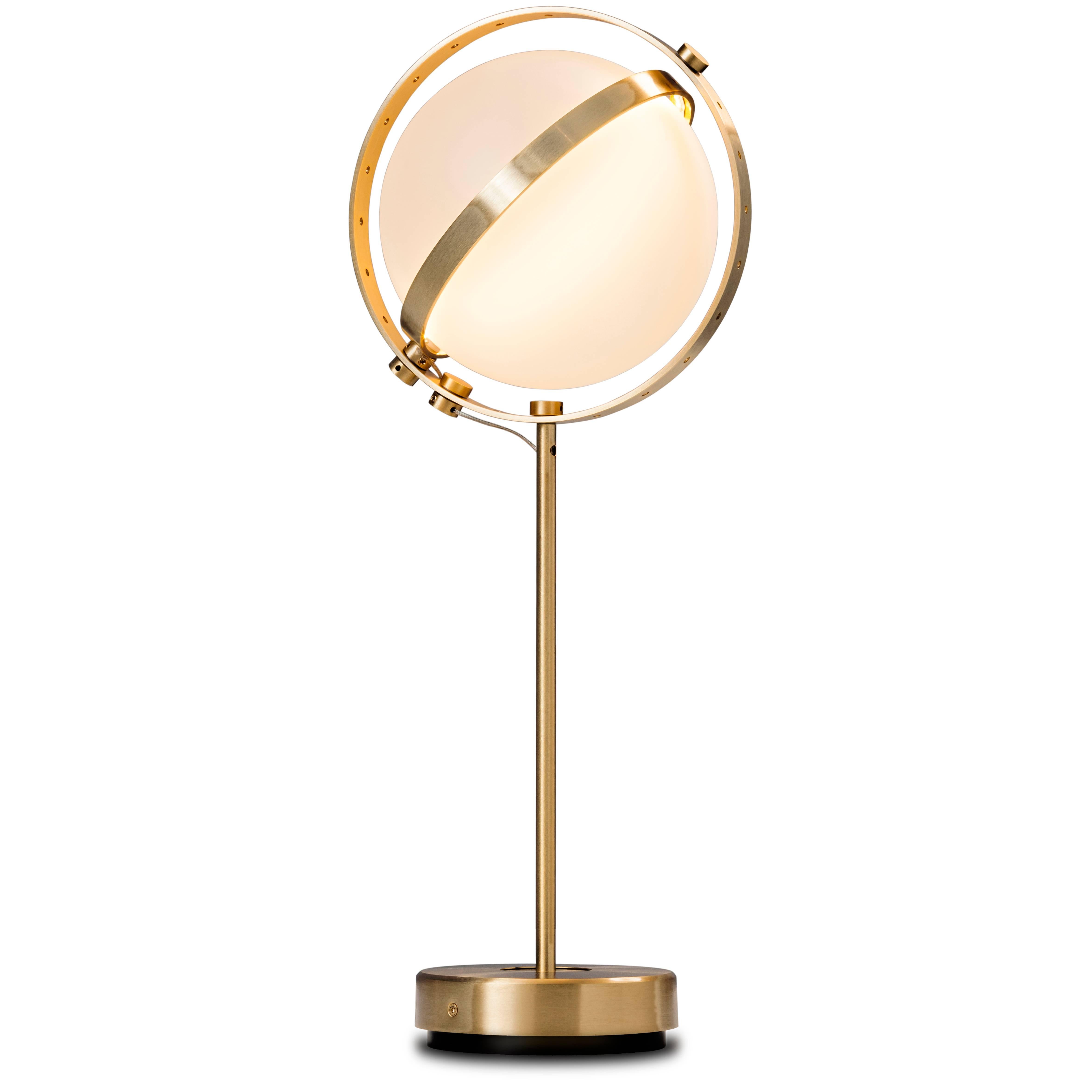 Vega is the latest family in the evolution of the Flexus series by Baroncelli. 

Flexus is a lighting system that comprises a palette of abstracted lines, curves and circles. Echoing the language of Modernist modular thinking, it captures the