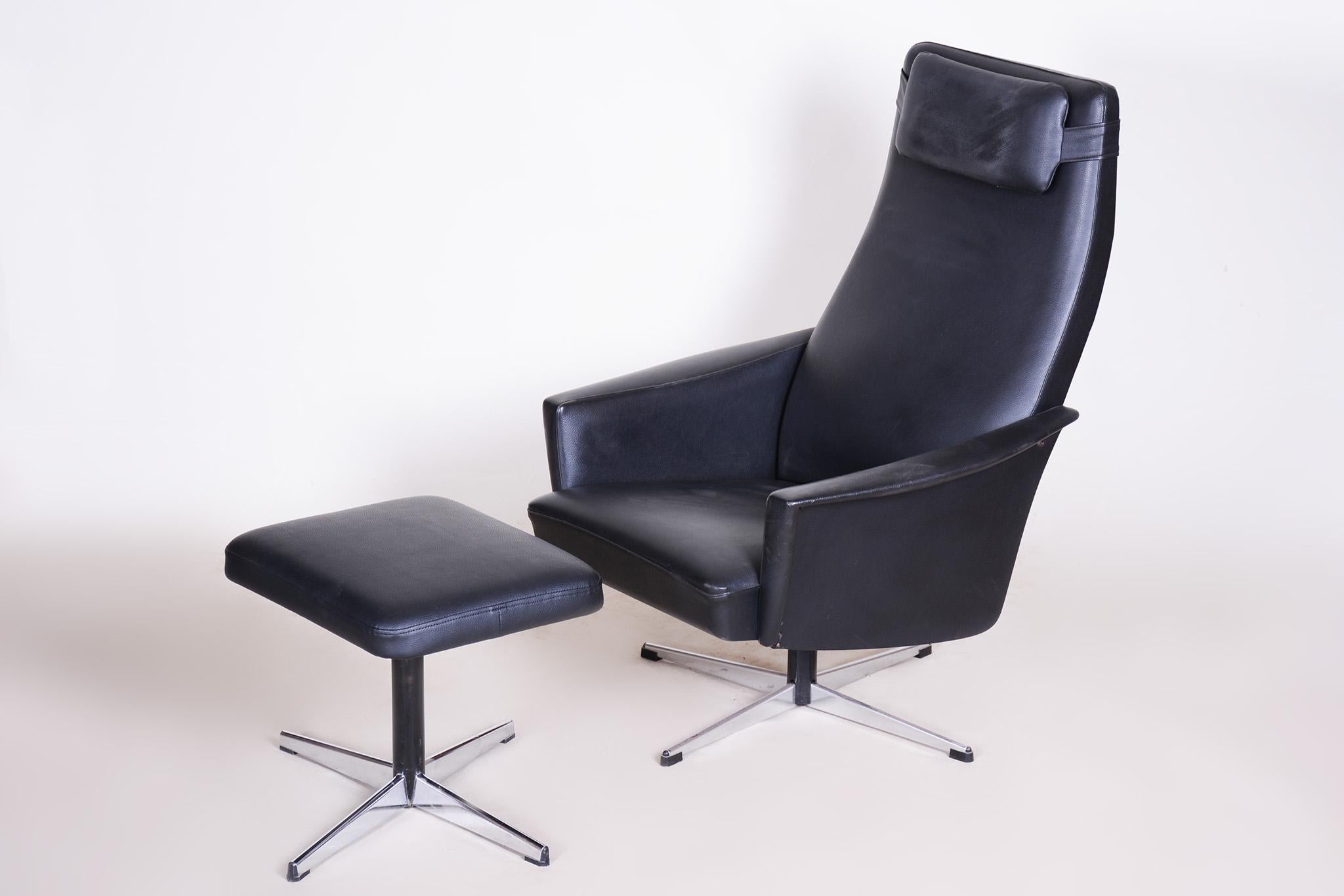 Steel Vegan Leather Bauhaus Swivel Chair with Foot Stool, Made in 1960s Czechia For Sale