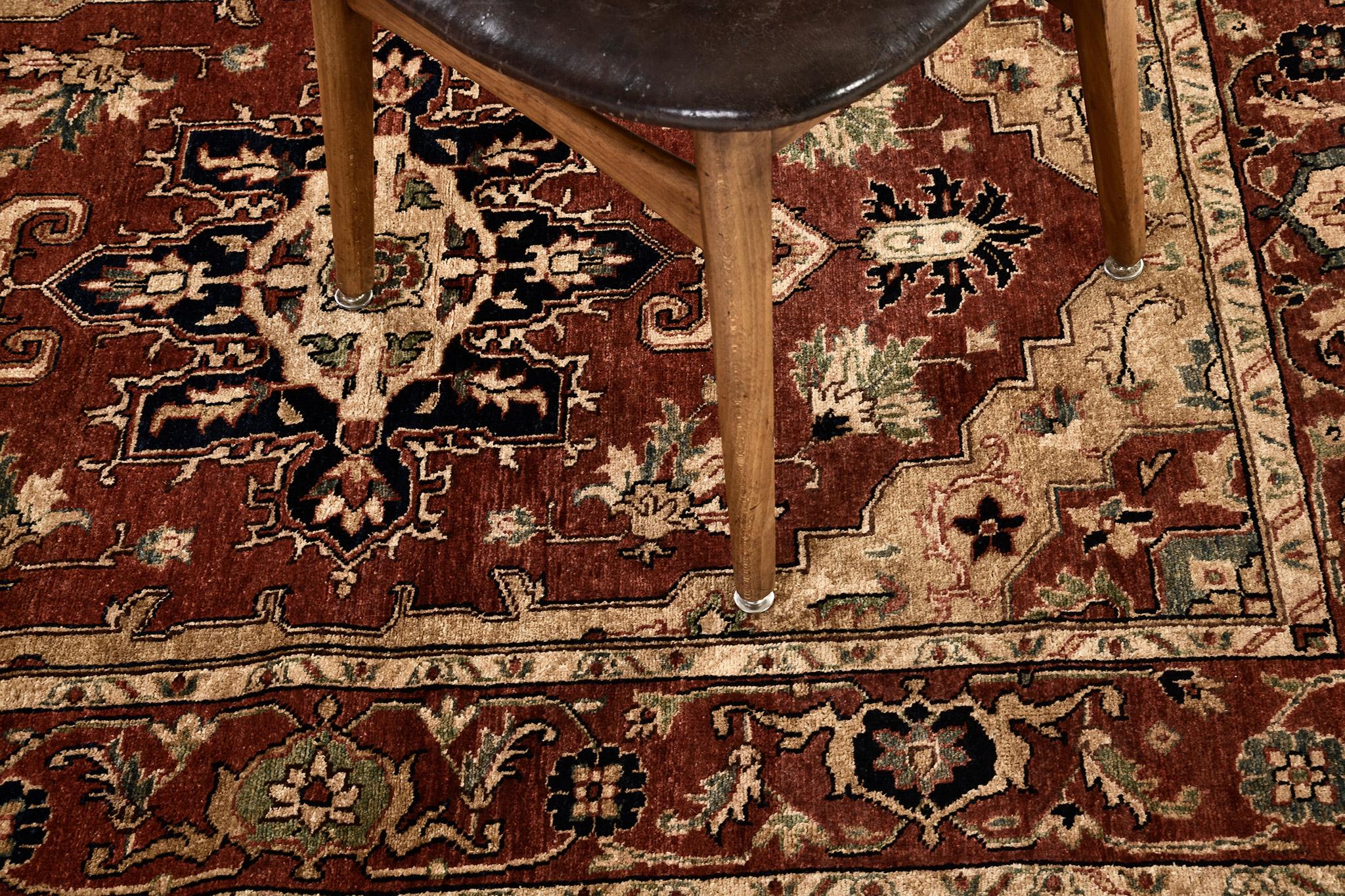 Afghan Tapis végétal Serapi Design Revive en vente