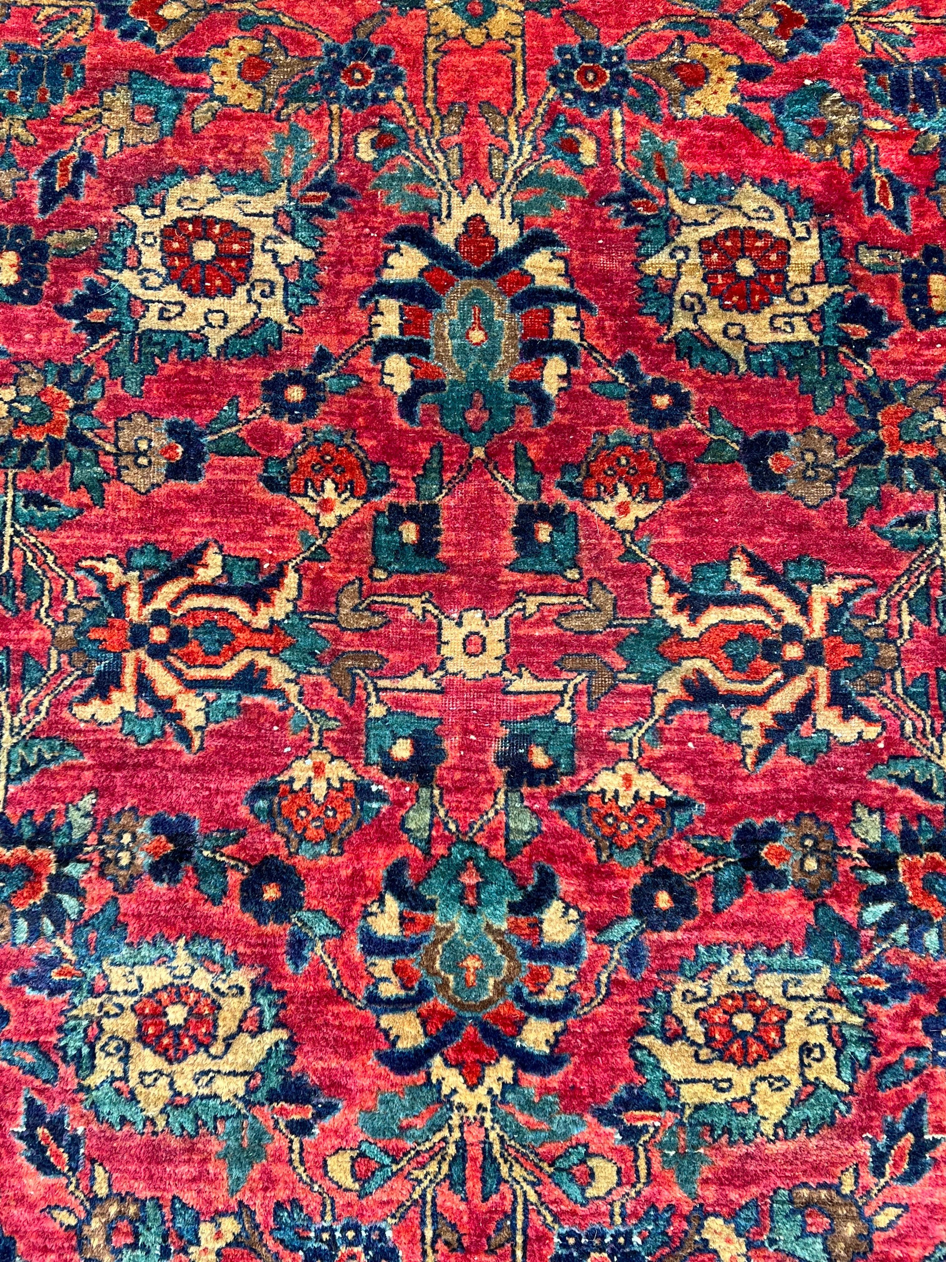 Vegetable Dyed Mid 20th Century Persian Rug 5' x 7' For Sale 5