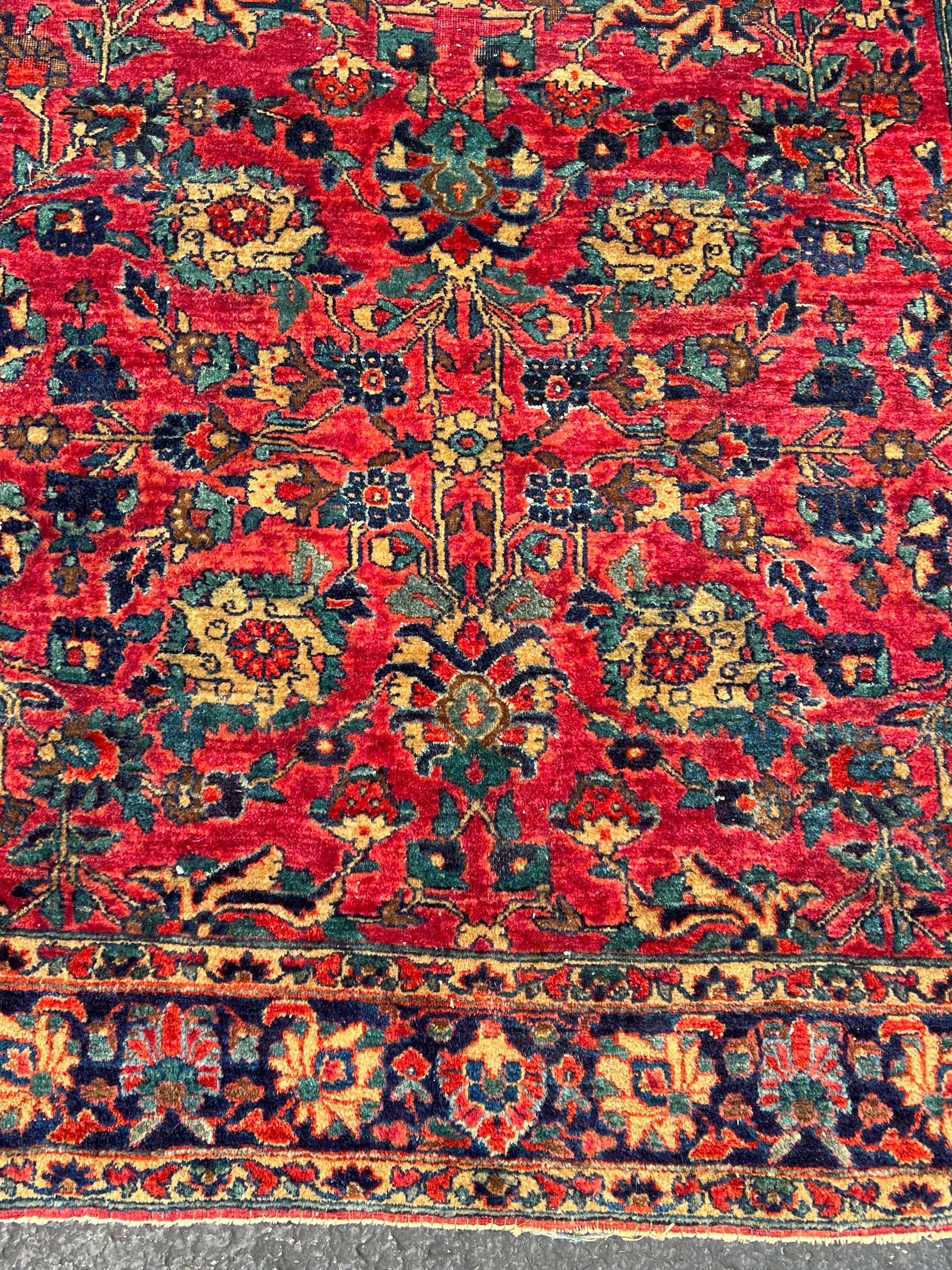 Vegetable Dyed Mid 20th Century Persian Rug 5' x 7' For Sale 10