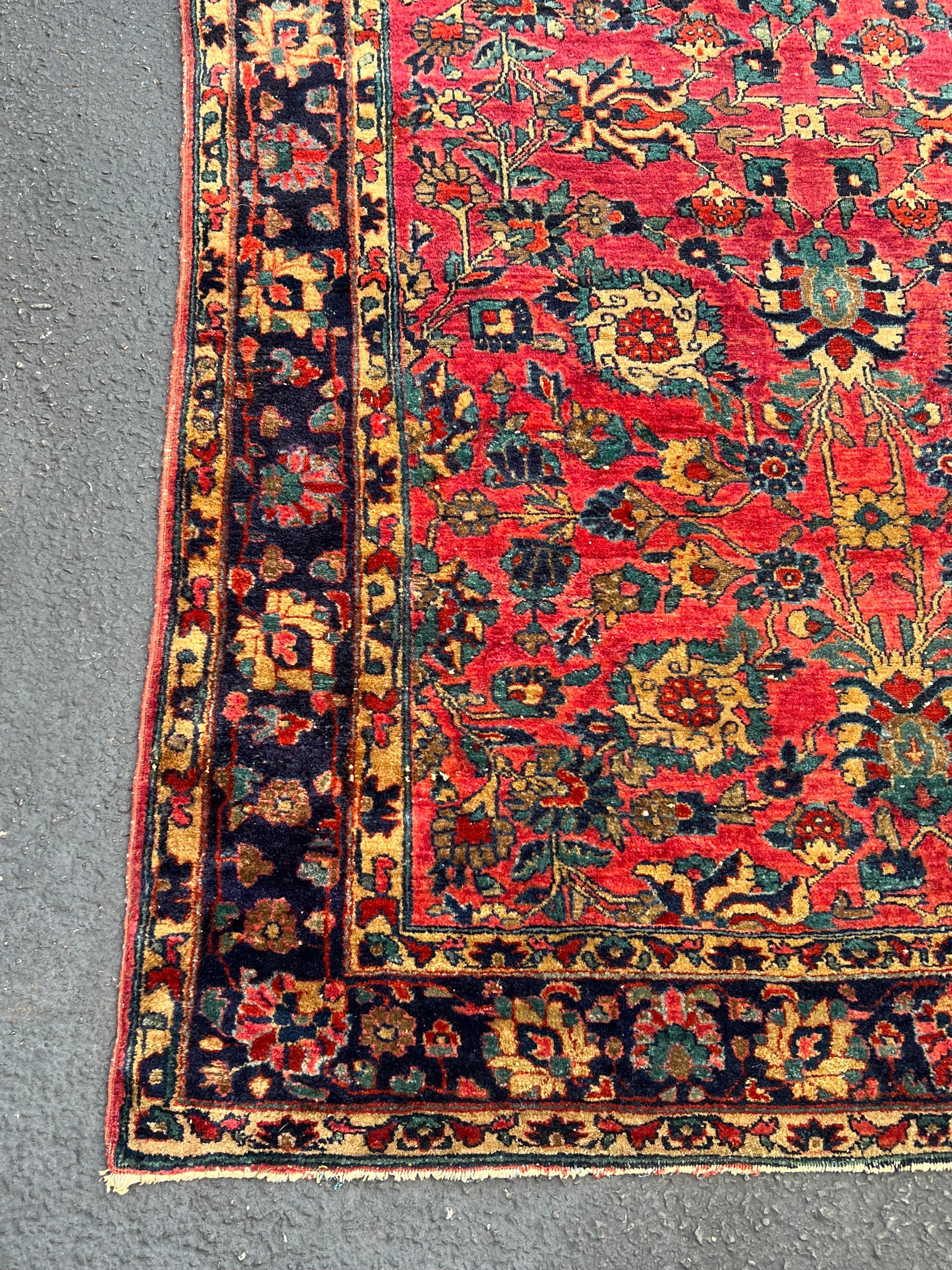 Vegetable Dyed Mid 20th Century Persian Rug 5' x 7' For Sale 4