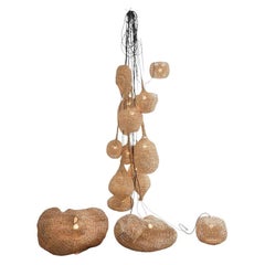 Lámpara colgante de tejidos vegetales N°7 de Estudio Rafael Freyre