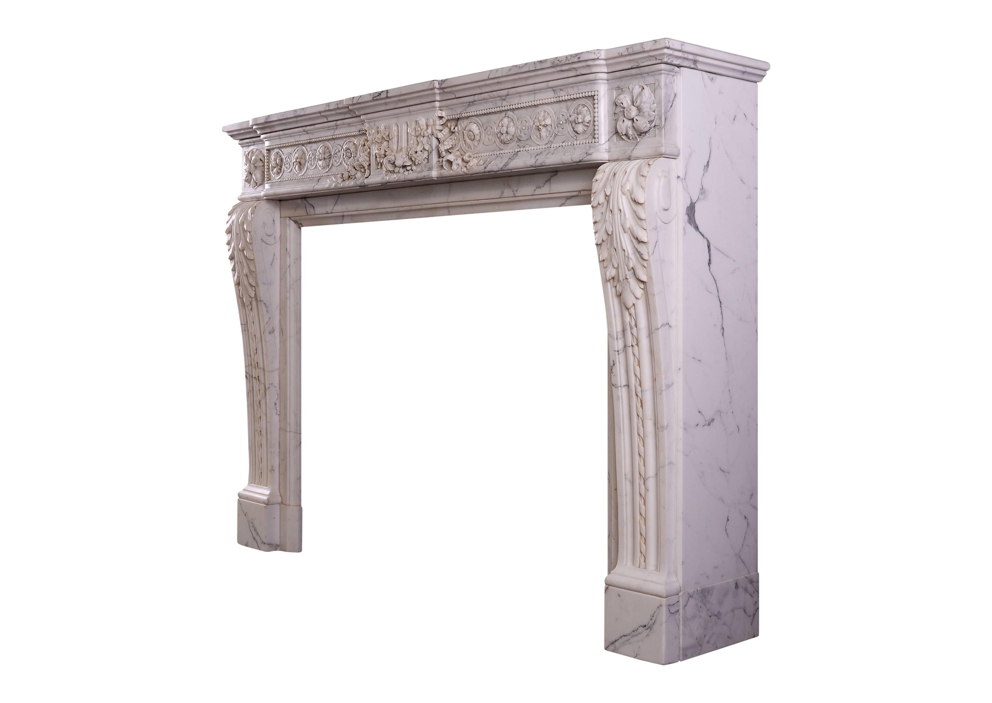 Veined Statuario French Marble Chimneypiece In Good Condition For Sale In London, GB