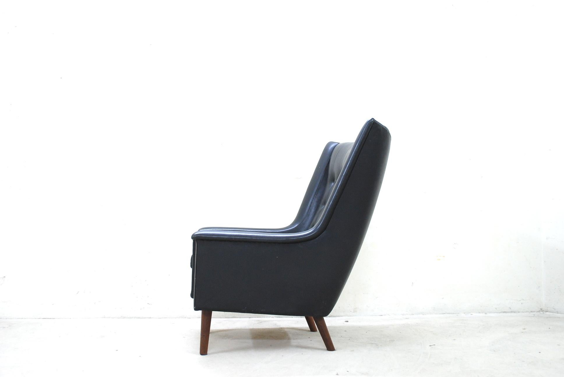 Scandinavian Modern Vejen Polster Mobelfabrik Papa Bear Wingback Black Leather Lounge Chair For Sale
