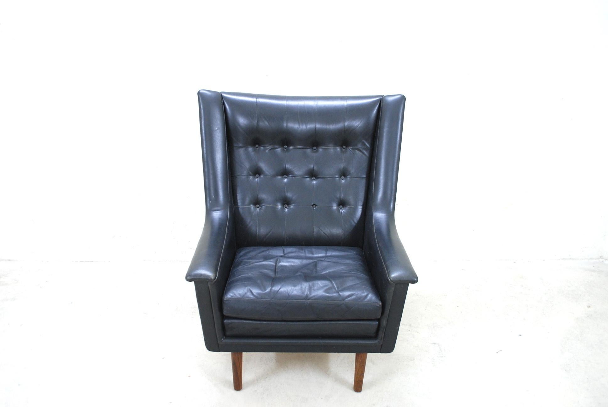 Vejen Polster Mobelfabrik Papa Bear Wingback Black Leather Lounge Chair In Good Condition For Sale In Munich, Bavaria