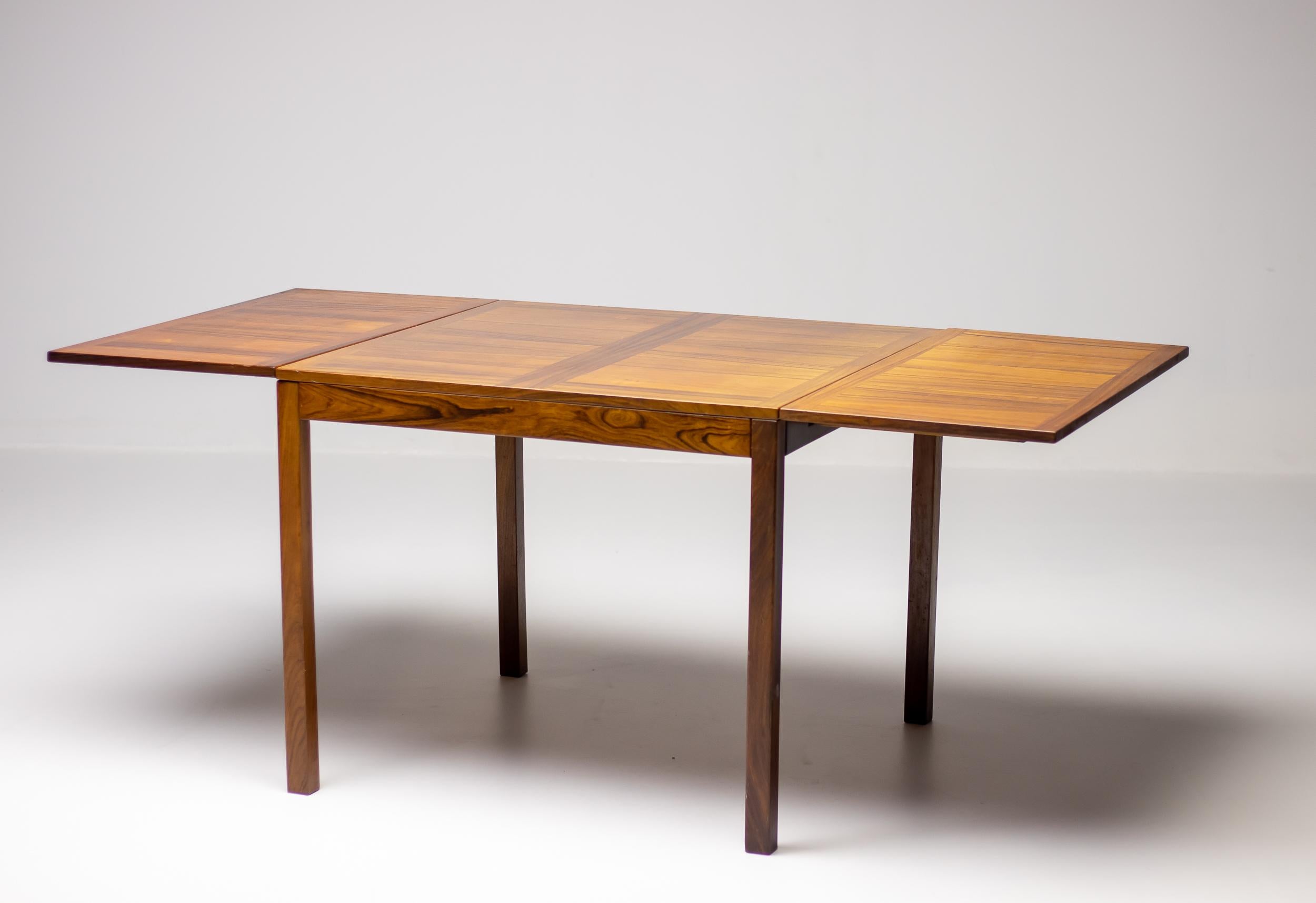 Vejle Rosewood Drop-Leaf Dining Table - Danish Mid-Century Modern Elegance Bon �état - En vente à Dronten, NL