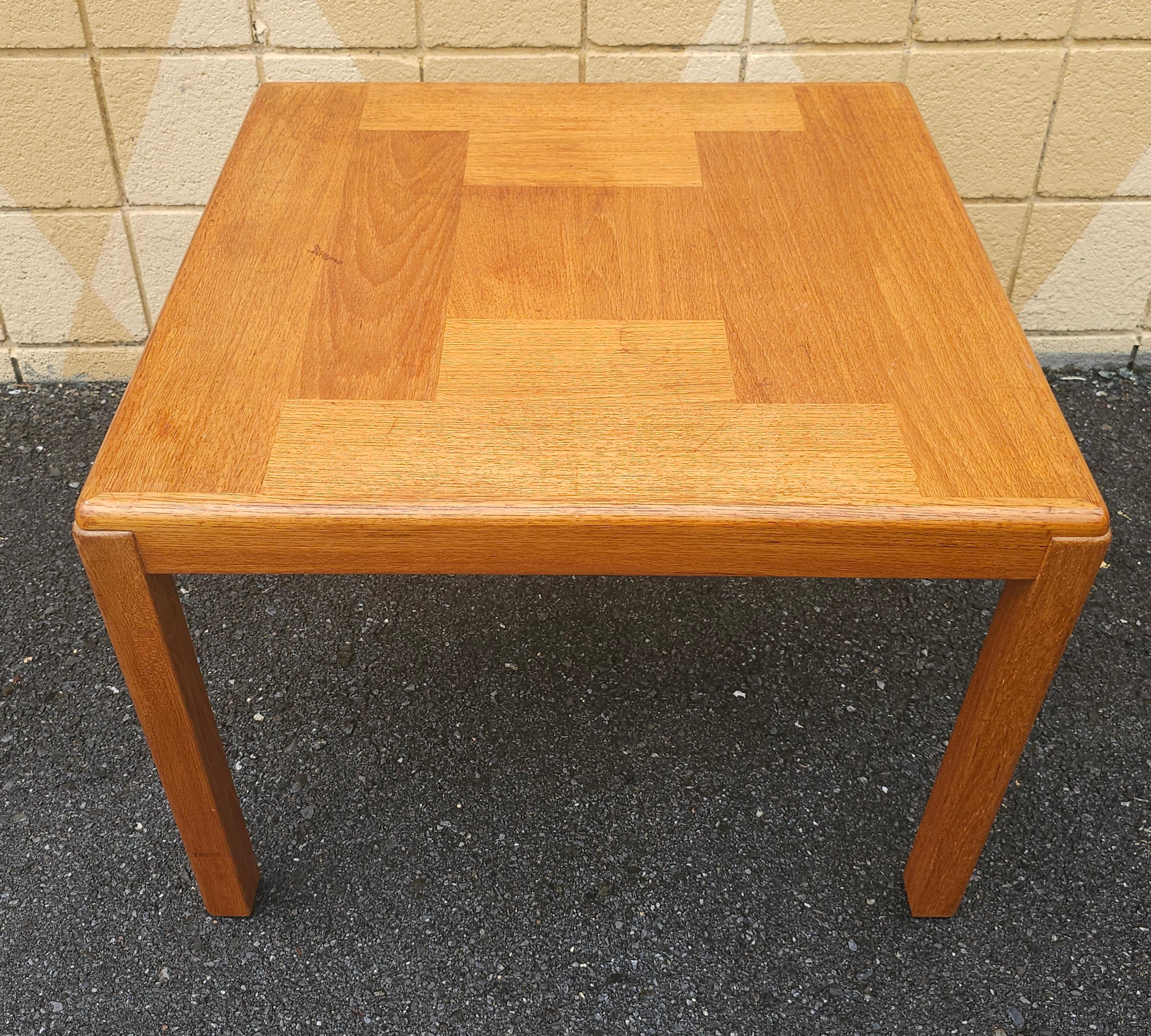 A Vejle Stole & Møbelfabrik Danish Modern Teak Side Table. Measures 27.5
