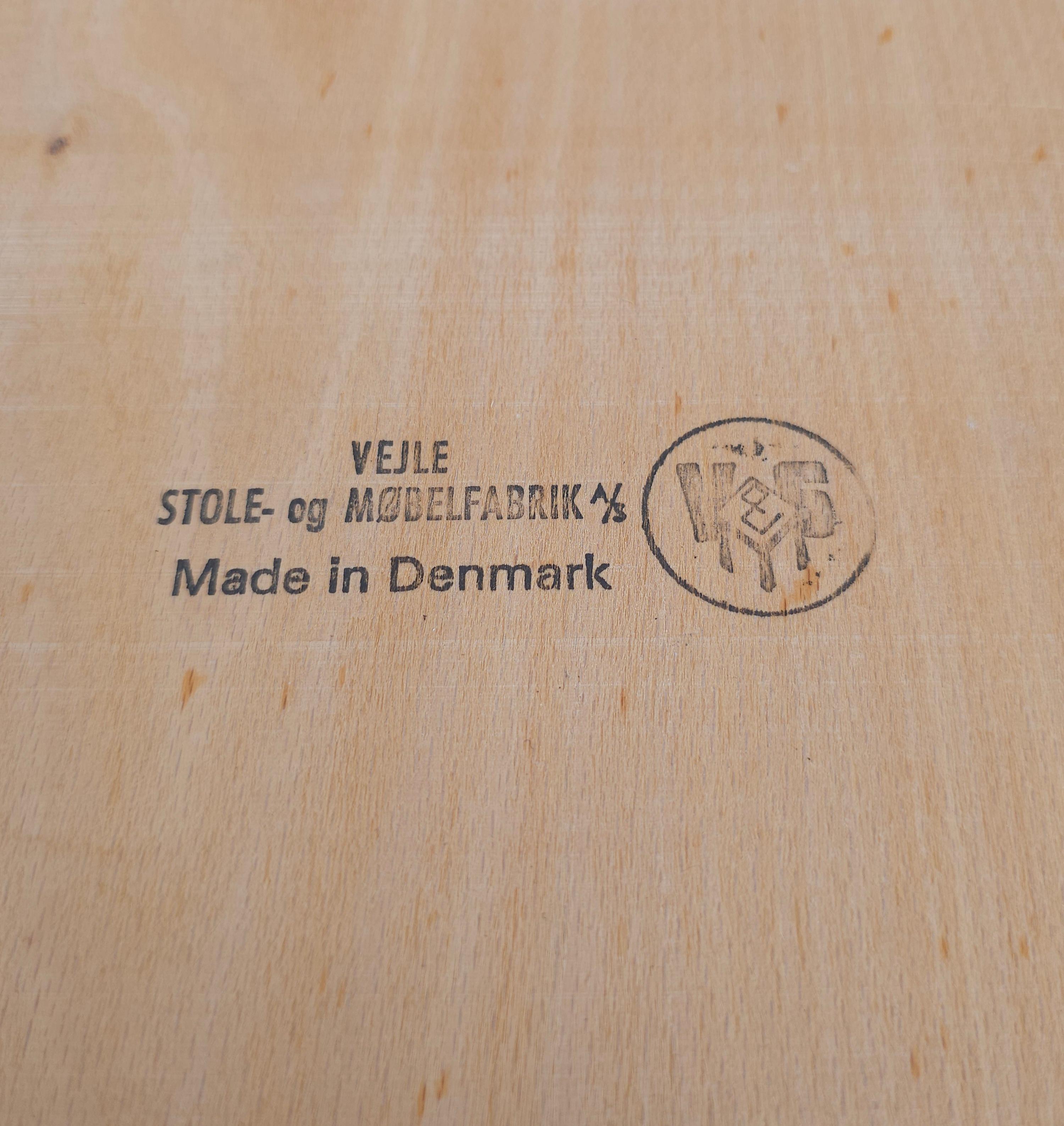 Vejle Stole & Møbelfabrik Danish Modern Teak Side Table For Sale 3