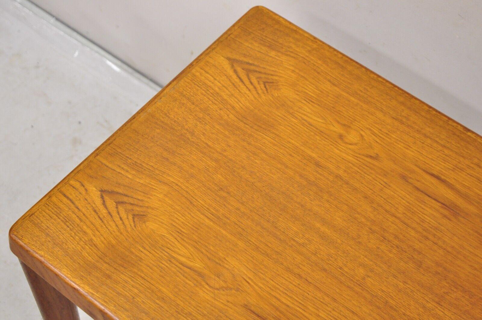 Vejle Stole Møbelfabrik Mid Century Danish Modern Teak Wood Side End Table For Sale 2