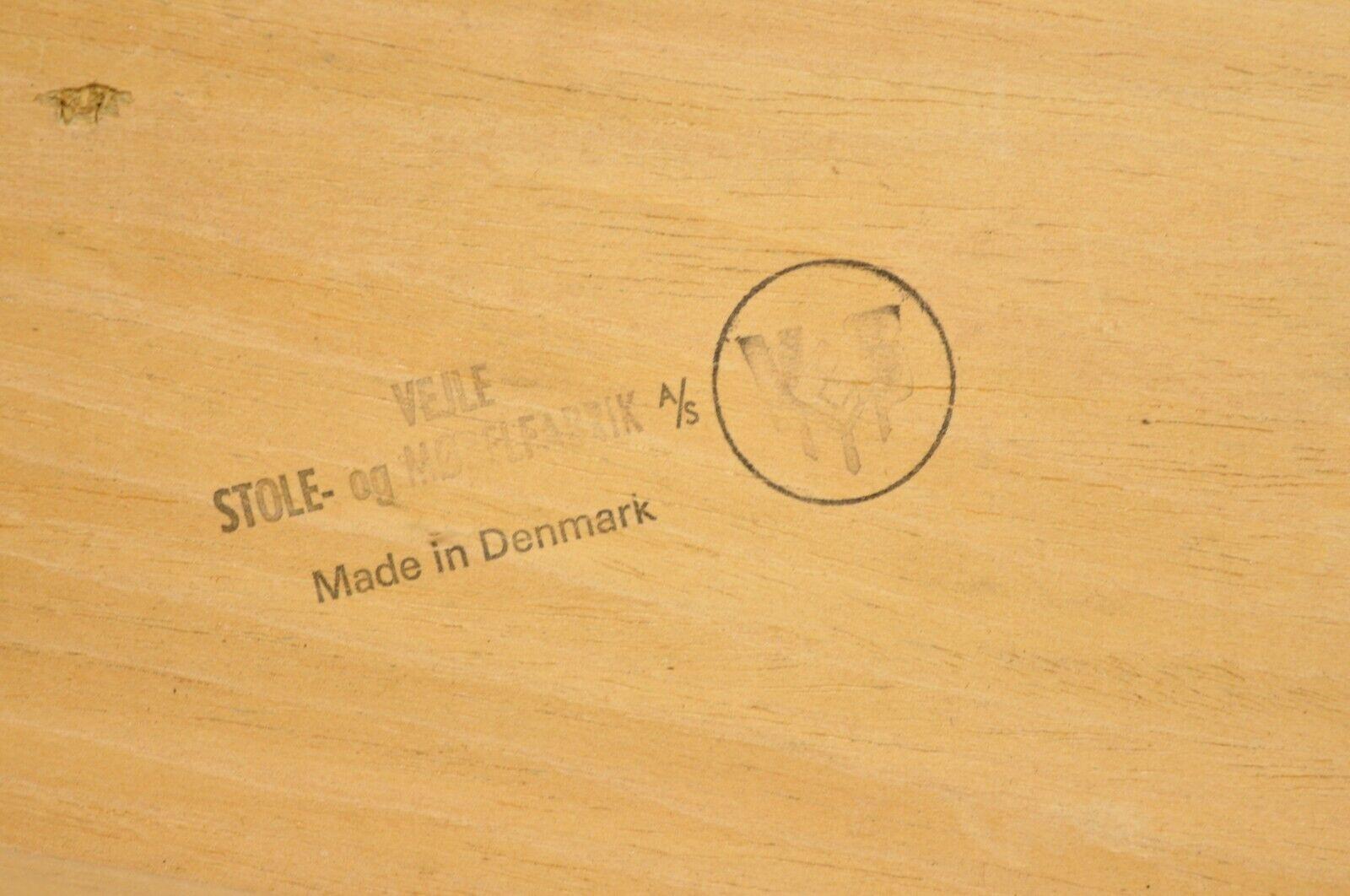 Vejle Stole Møbelfabrik Mid Century Danish Modern Teak Wood Side End Table For Sale 4