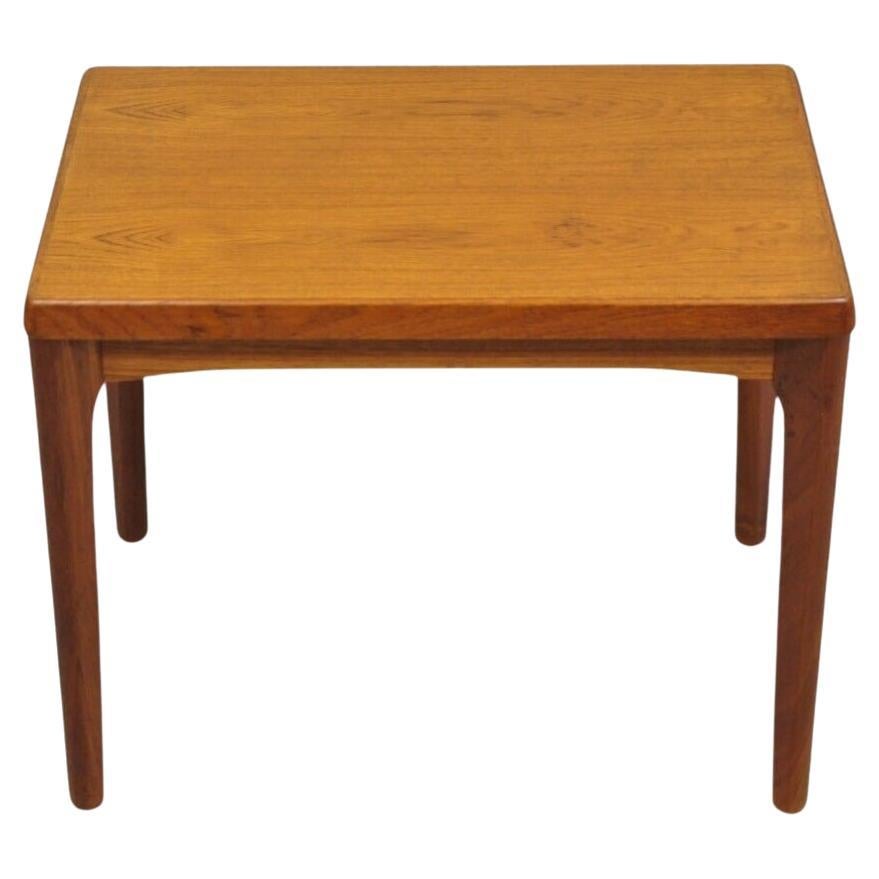 Vejle Stole Møbelfabrik Mid Century Danish Modern Teak Wood Side End Table For Sale