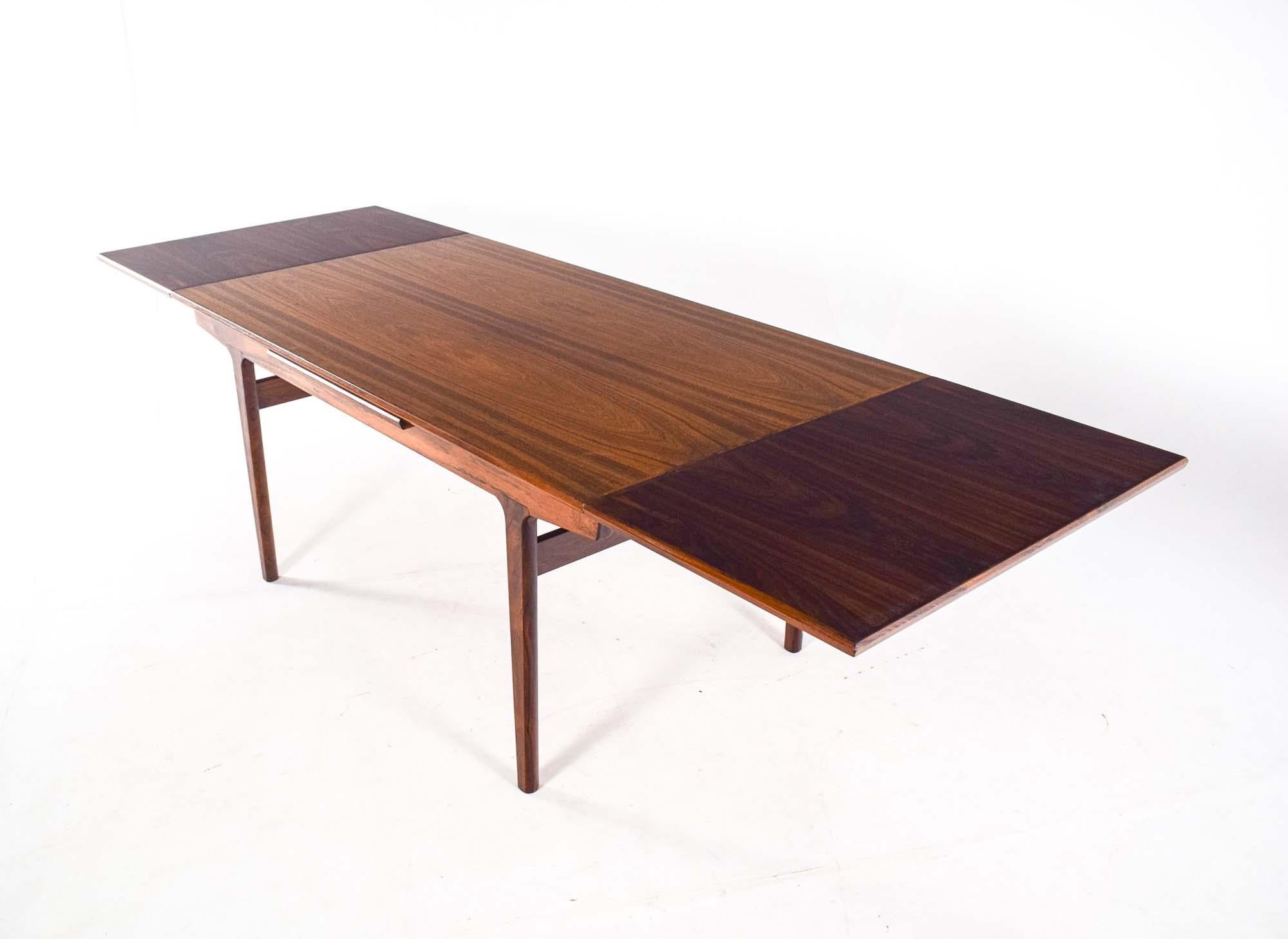 Bois de rose Table de salle à manger à rallonge Vejle Stole Mobelfabrik du milieu du siècle dernier en vente
