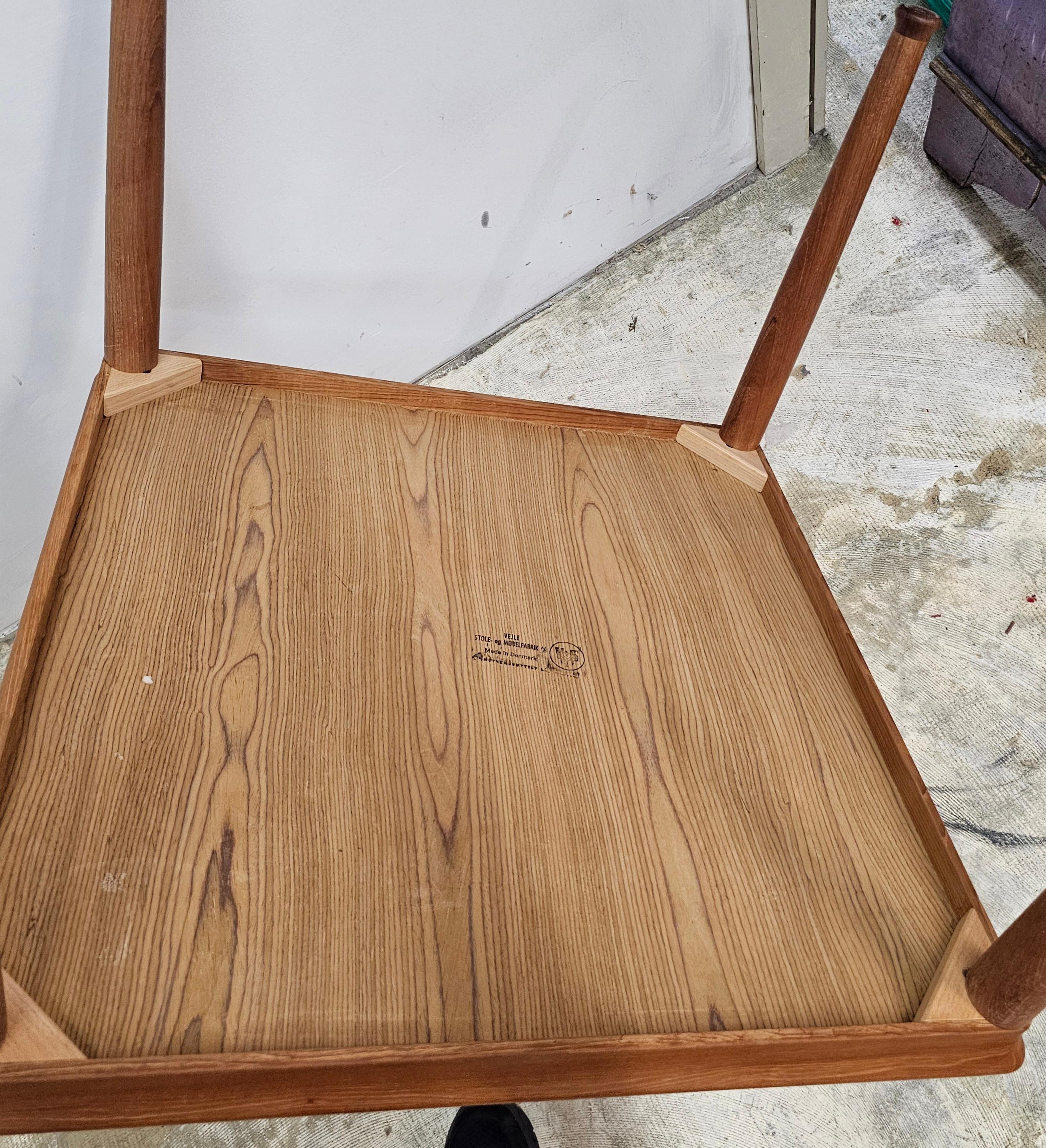 20th Century Vejle Stole & Mobelfabrik Scandinavian Modern Solid Teak Square Side Table For Sale