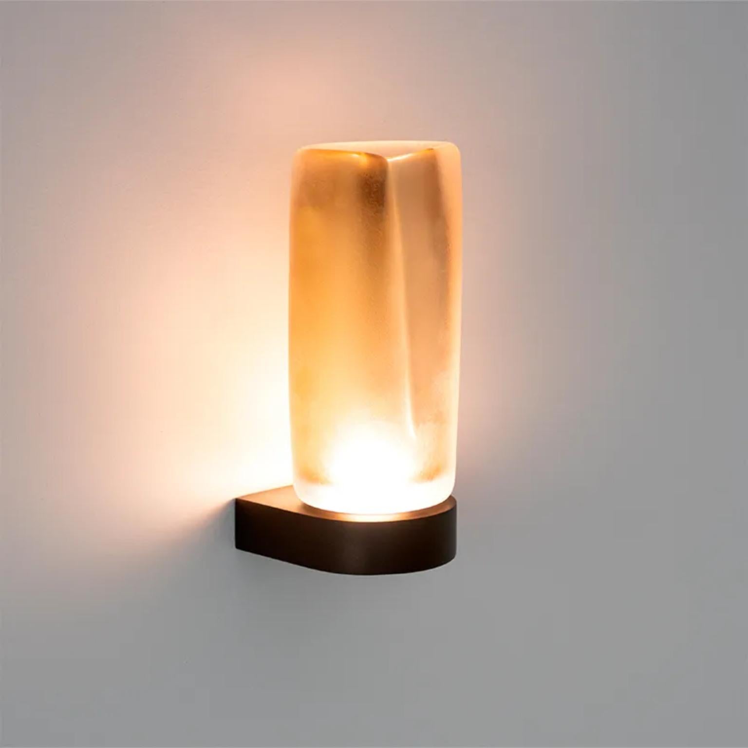 Vela Wall Sconce by WJ Luminaires
Dimensions: Ø 9 x H 19 cm. 
Materials: Aluminum and crystal.

Available in different aluminum and cristal color options. Please contact us.

All our lamps can be wired according to each country. If sold to the USA